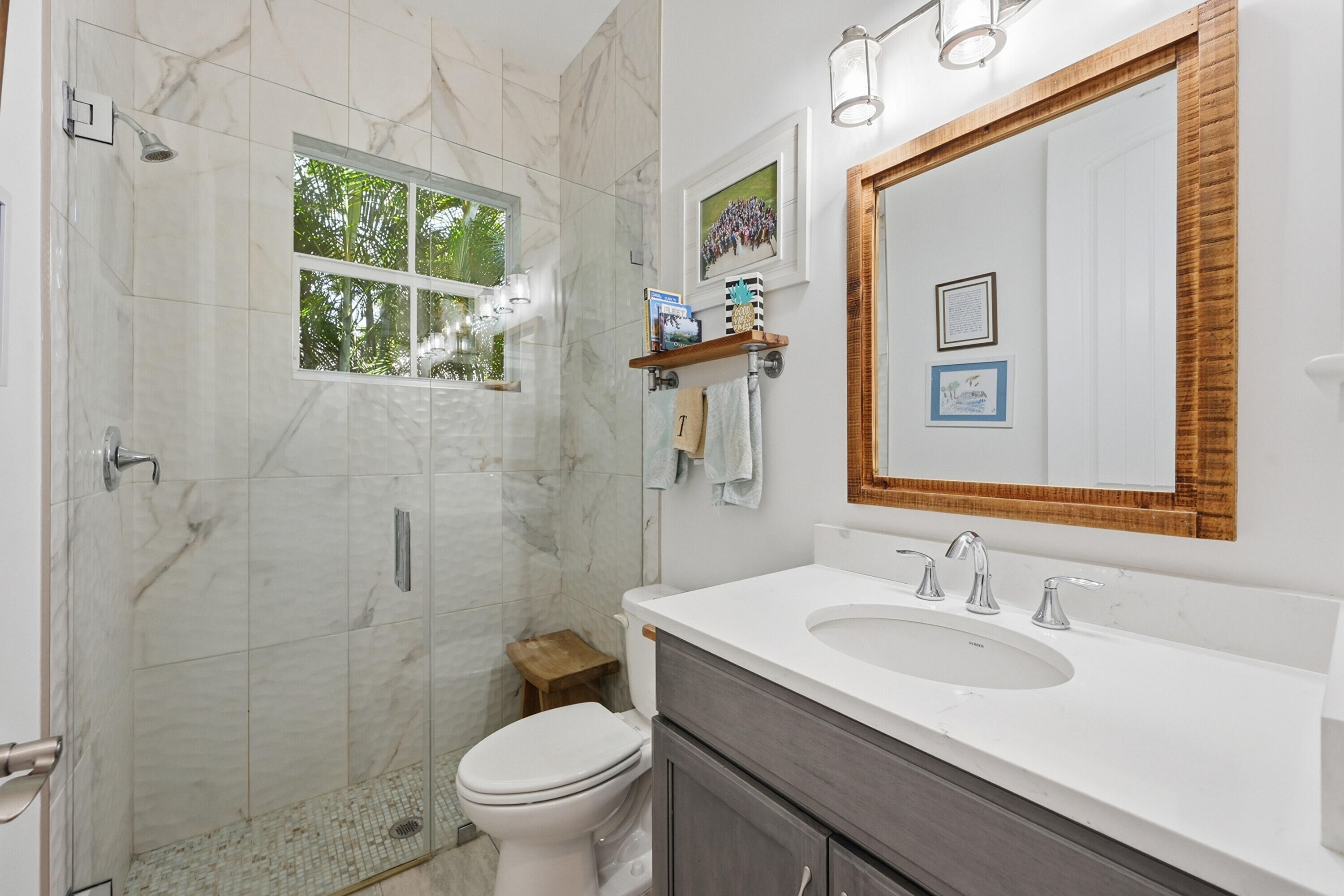 LIGHTHOUSE POINT ESTATES - Residential