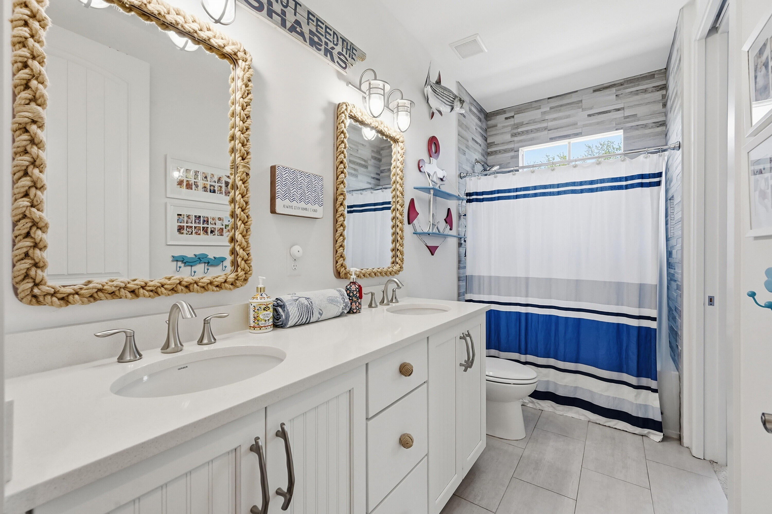 LIGHTHOUSE POINT ESTATES - Residential