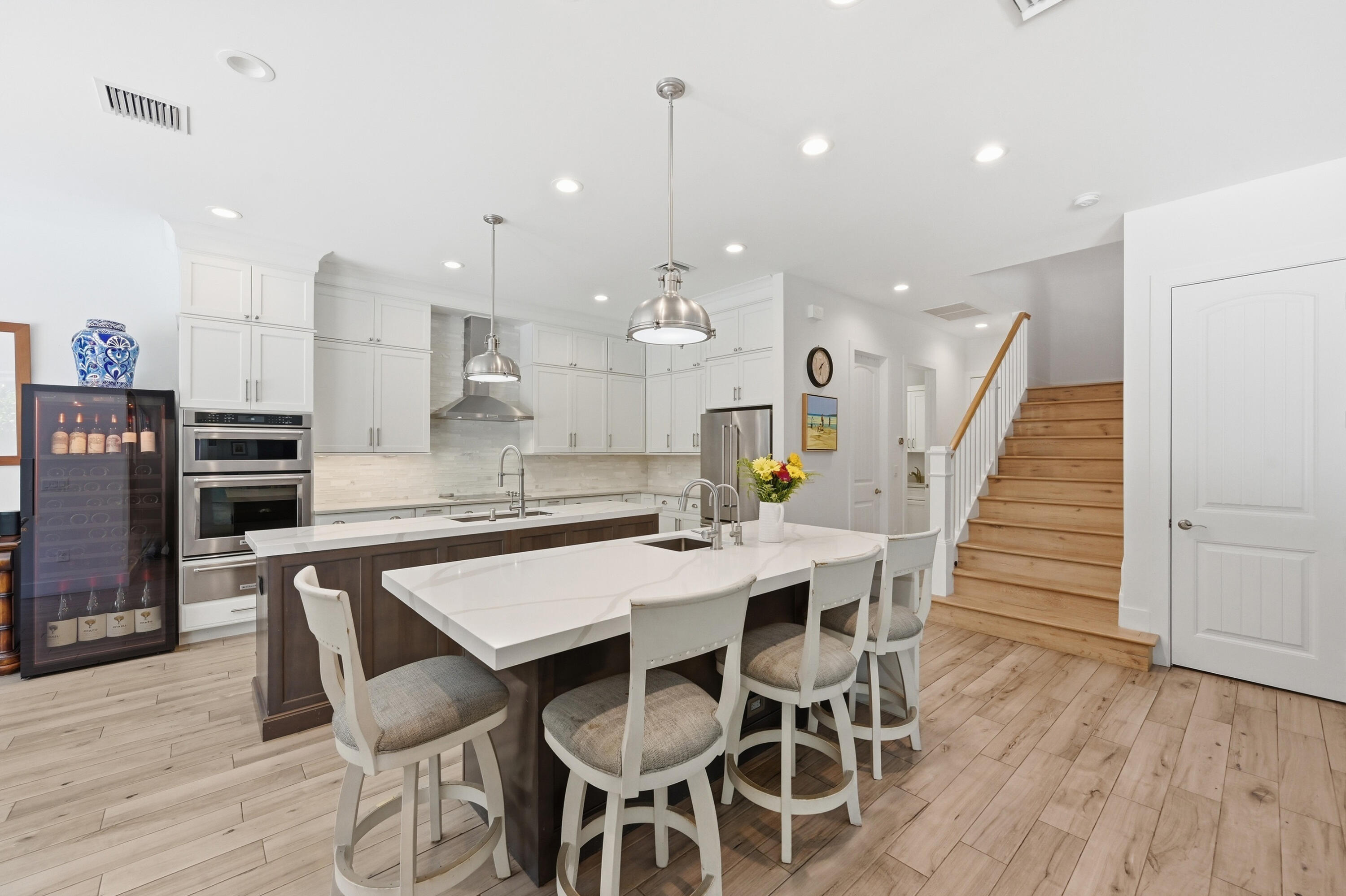 LIGHTHOUSE POINT ESTATES - Residential