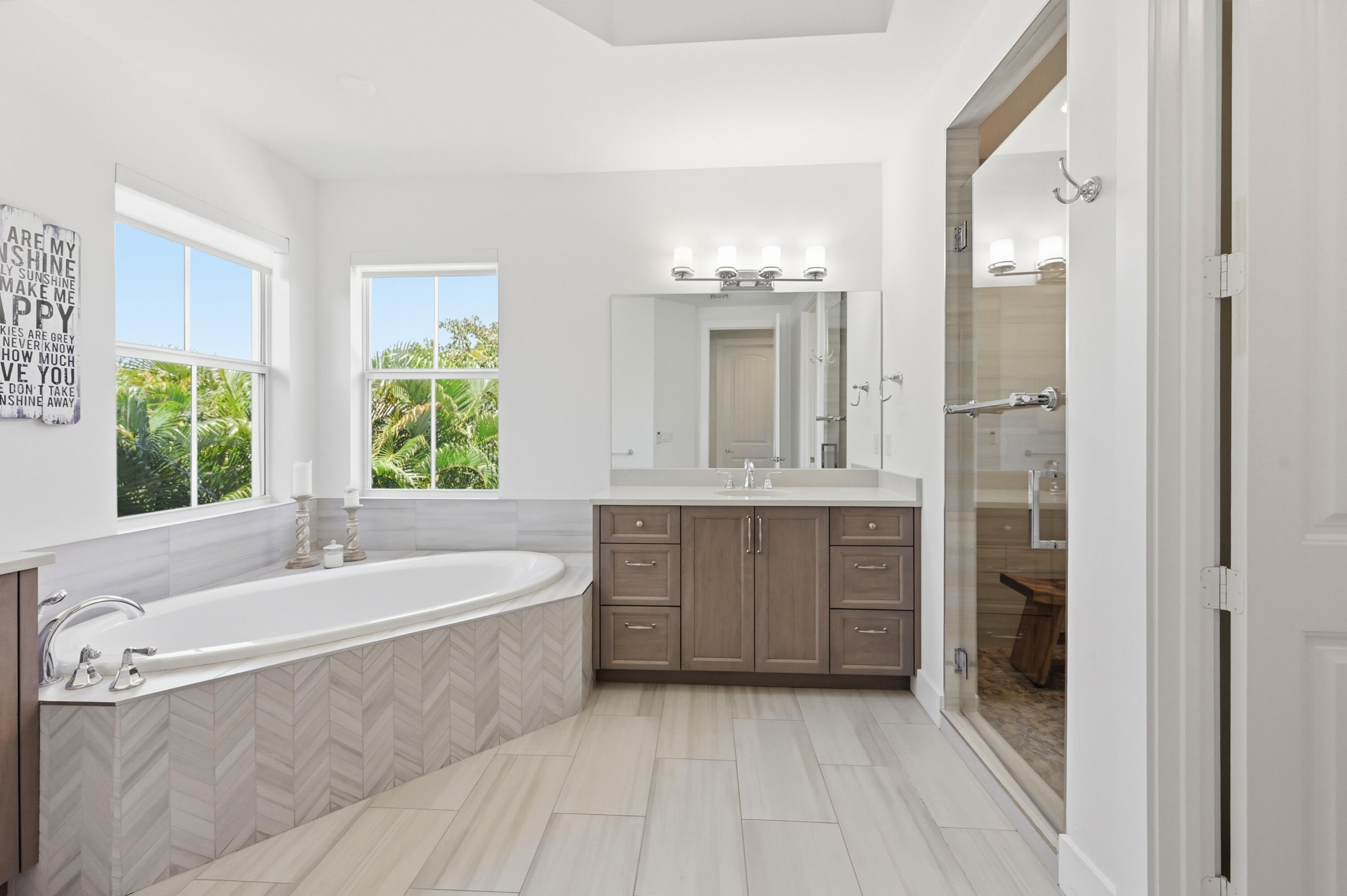 LIGHTHOUSE POINT ESTATES - Residential