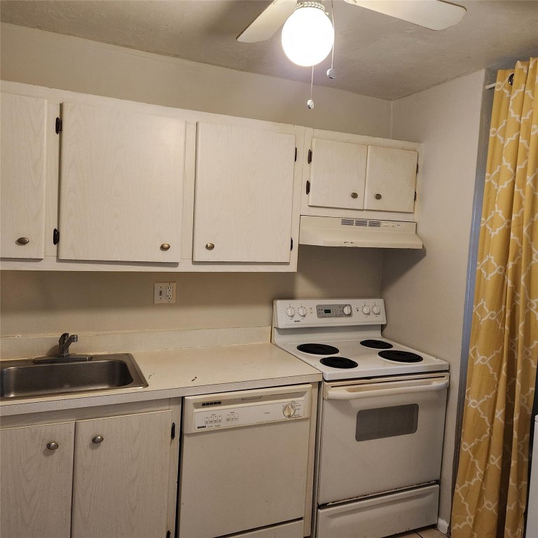 VERSAILLES GARDENS - Residential