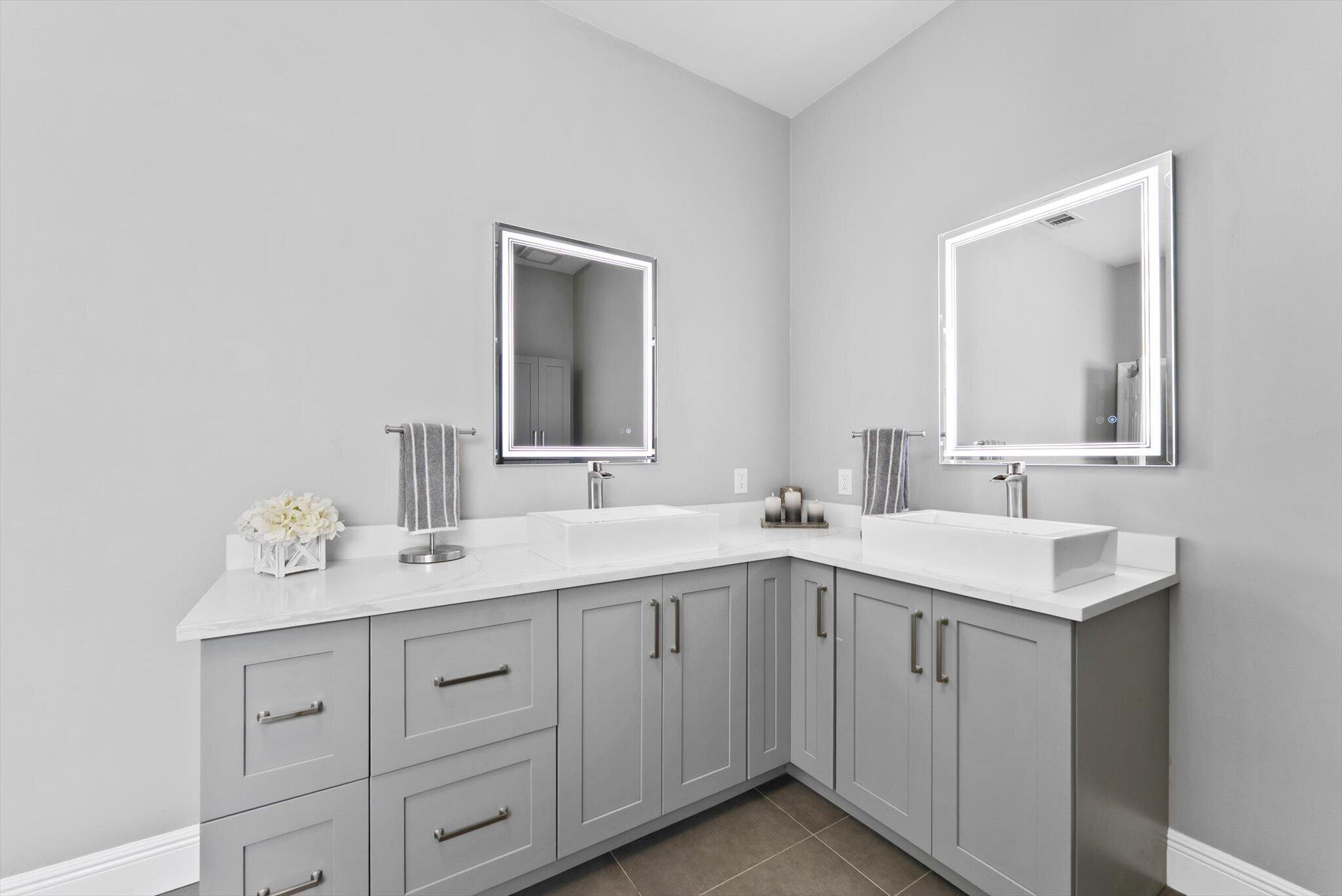 PARKSIDE ESTATES - Residential