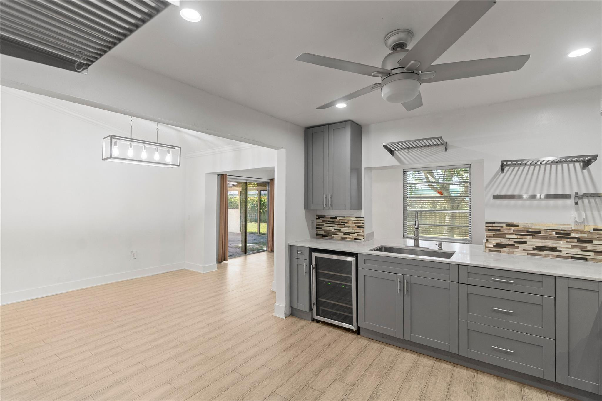 Westview Sec 3 Pt 2 95-1 - Residential