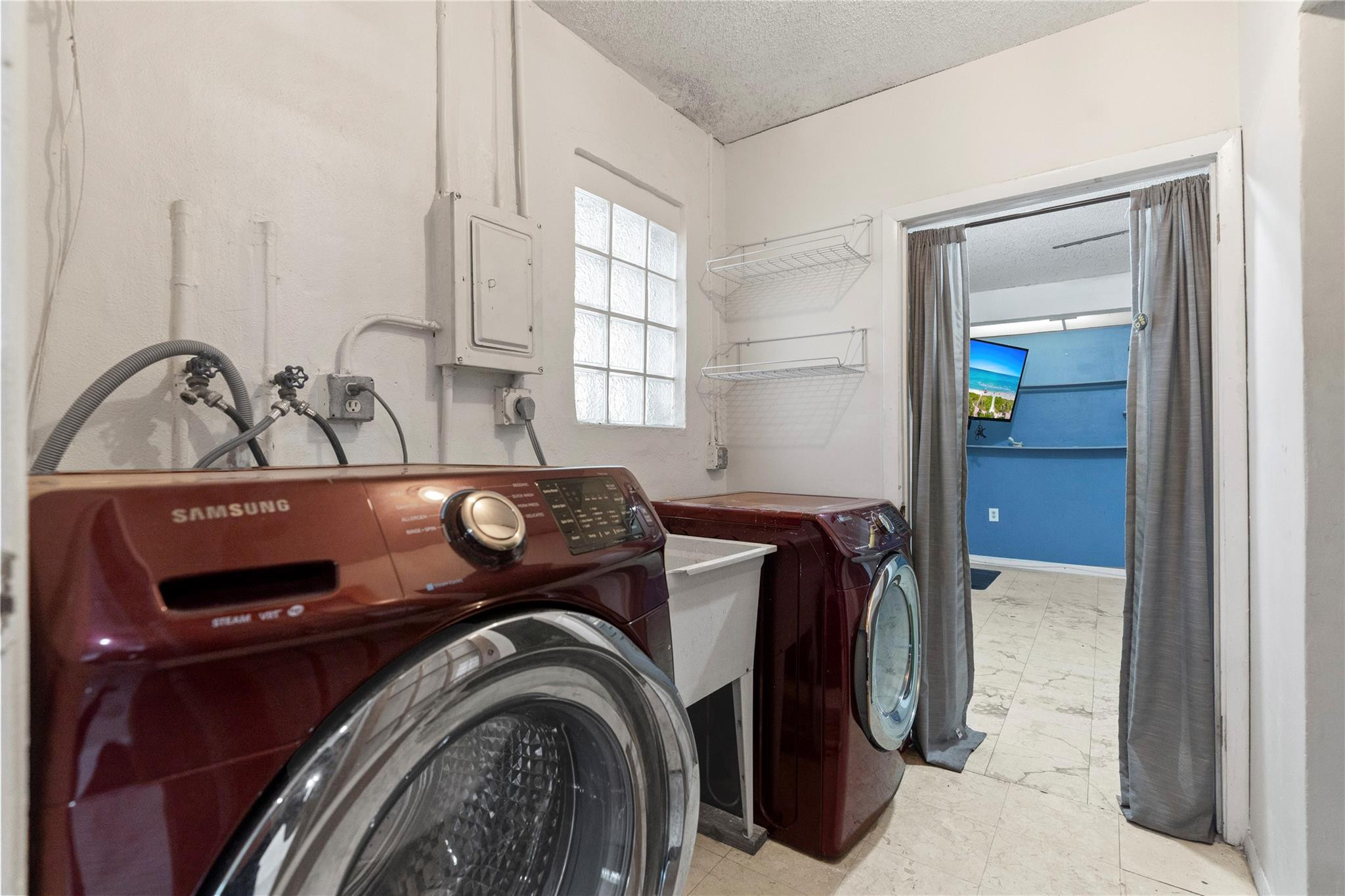 Westview Sec 3 Pt 2 95-1 - Residential