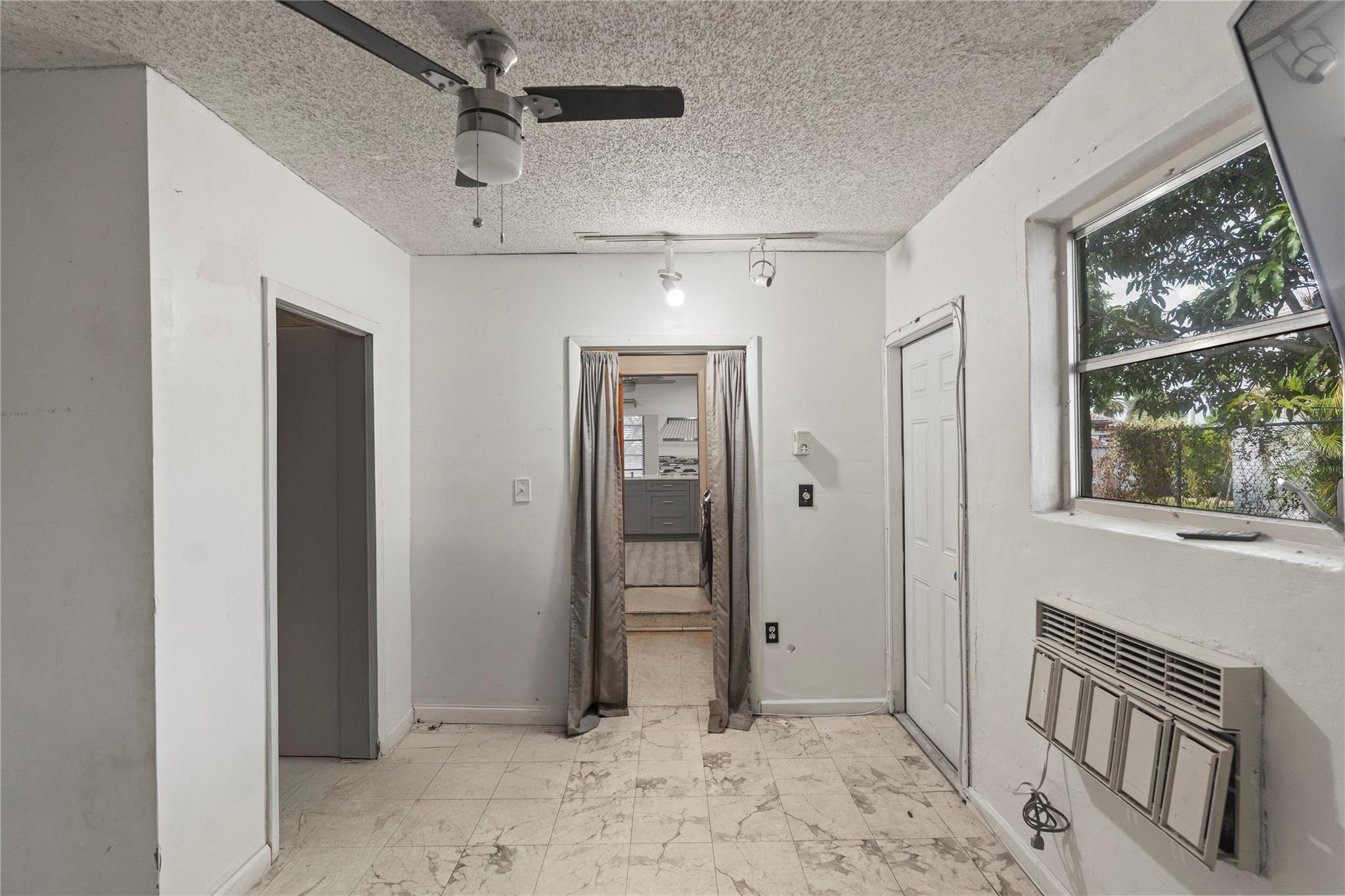 Westview Sec 3 Pt 2 95-1 - Residential