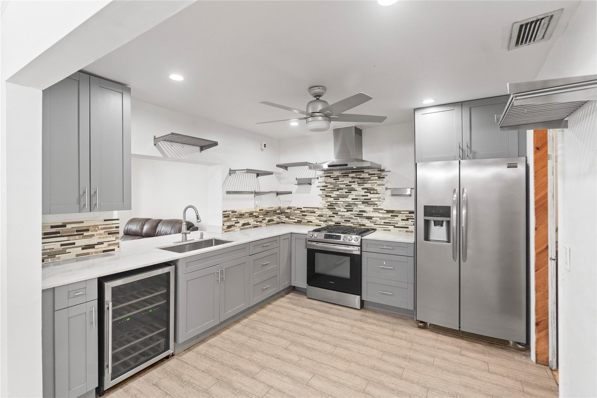 Westview Sec 3 Pt 2 95-1 - Residential