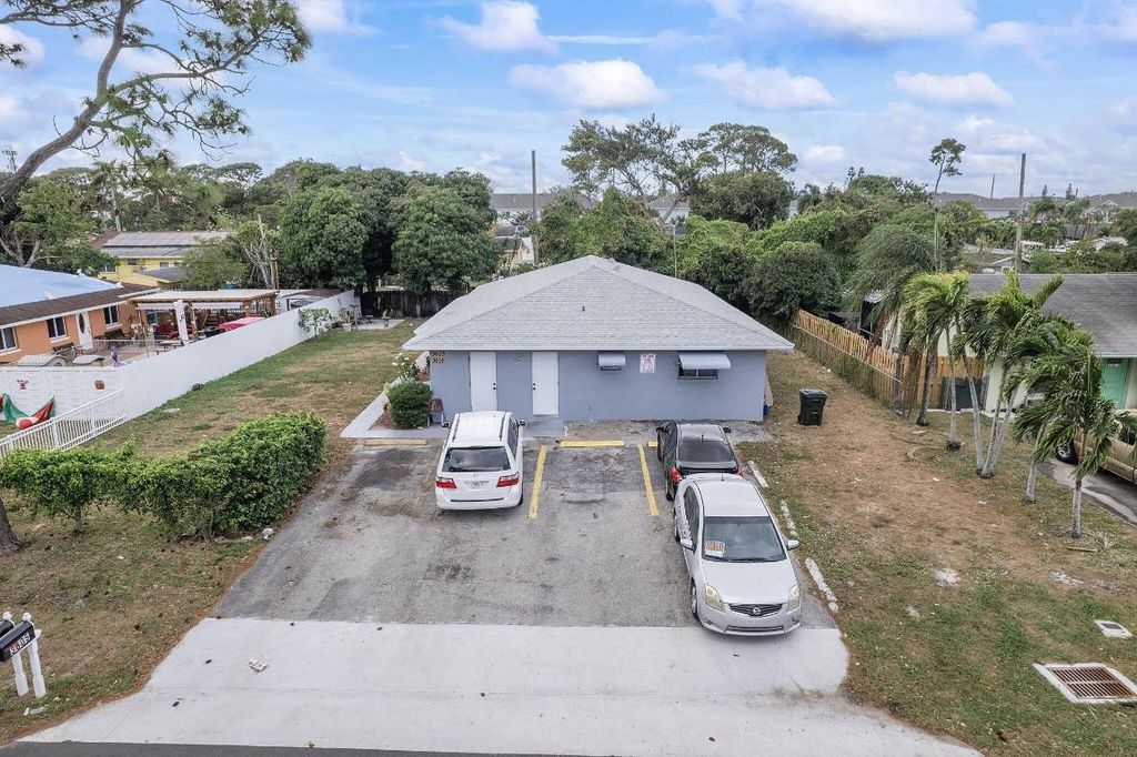 Photo of 3603 Almar Road, Lake Worth, FL 33461 (MLS # R11079772)