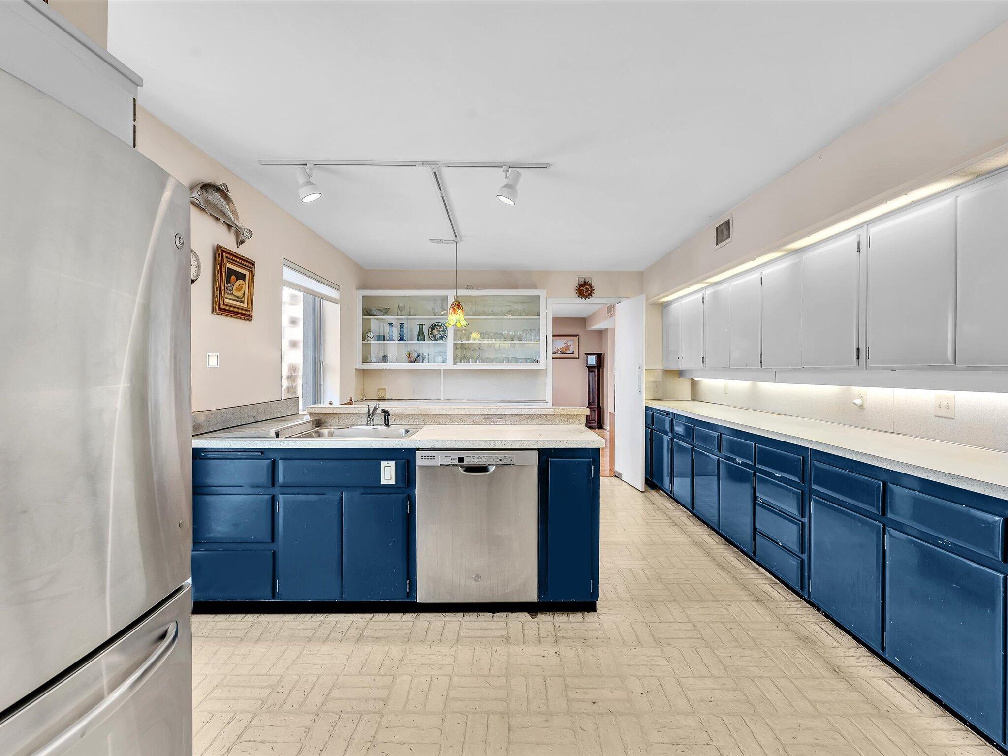 SOUTH PALM RESIDENCE INC - Residential