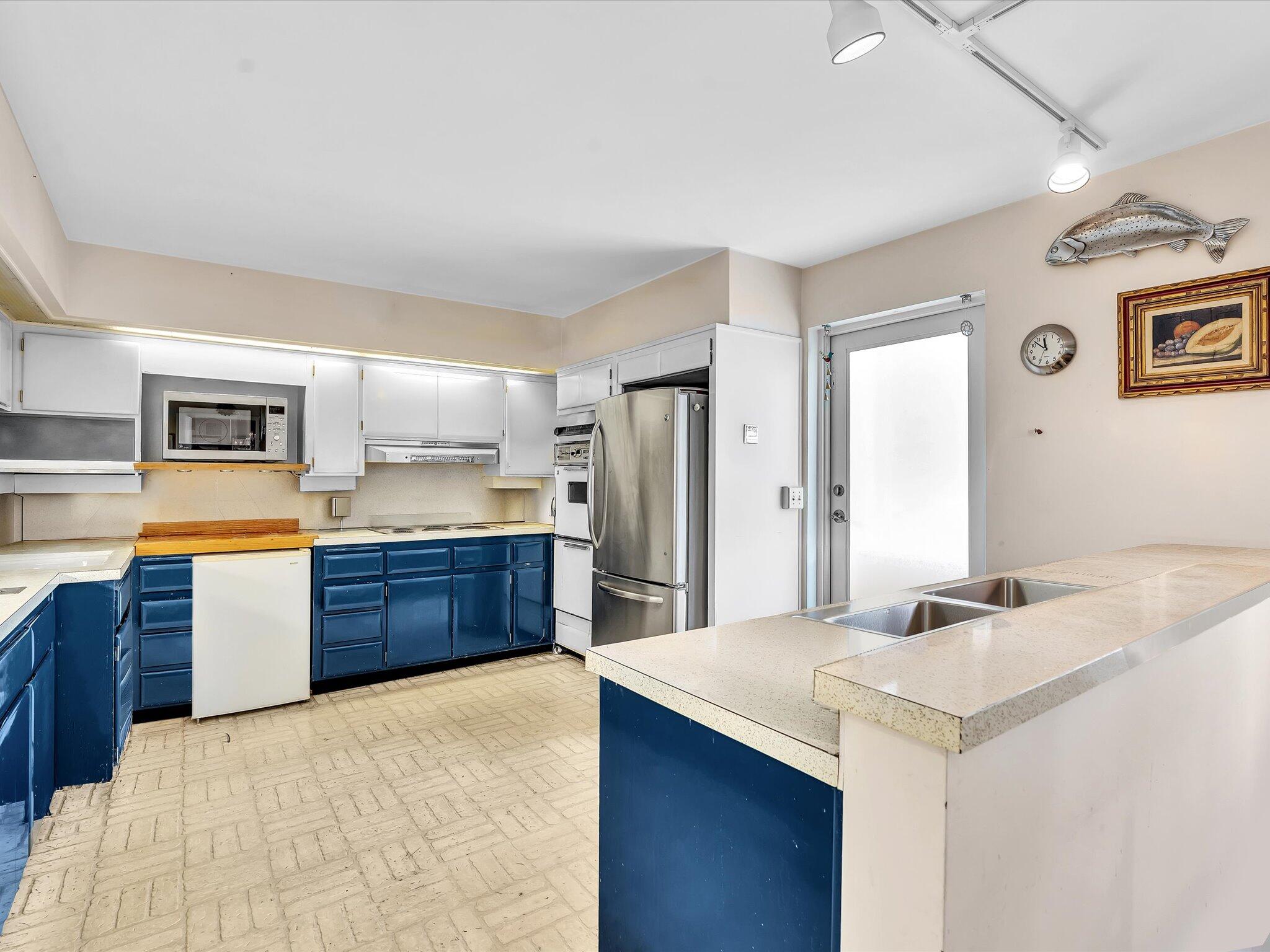 SOUTH PALM RESIDENCE INC - Residential