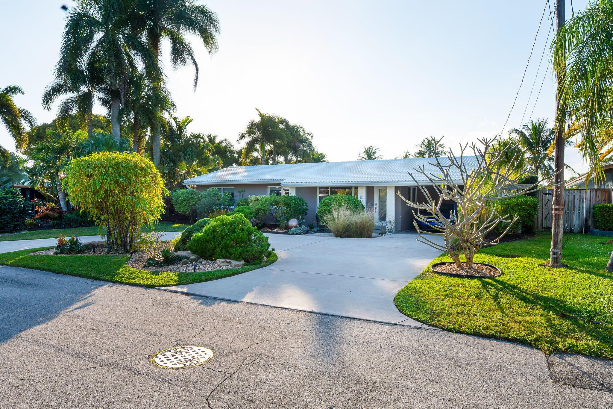 2301 NE 15th Terrace NE