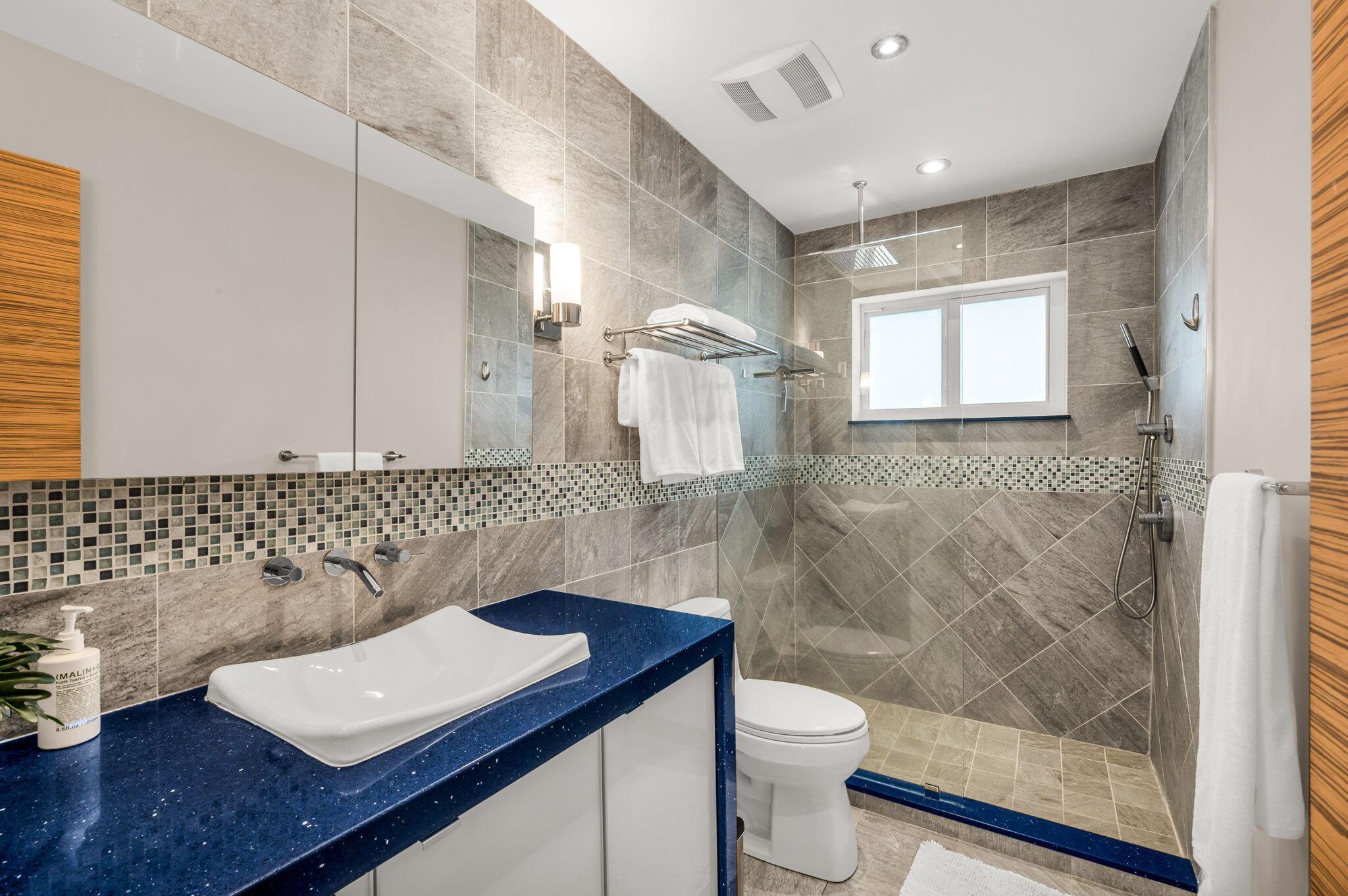 EDGEWATER ESTATES - Residential