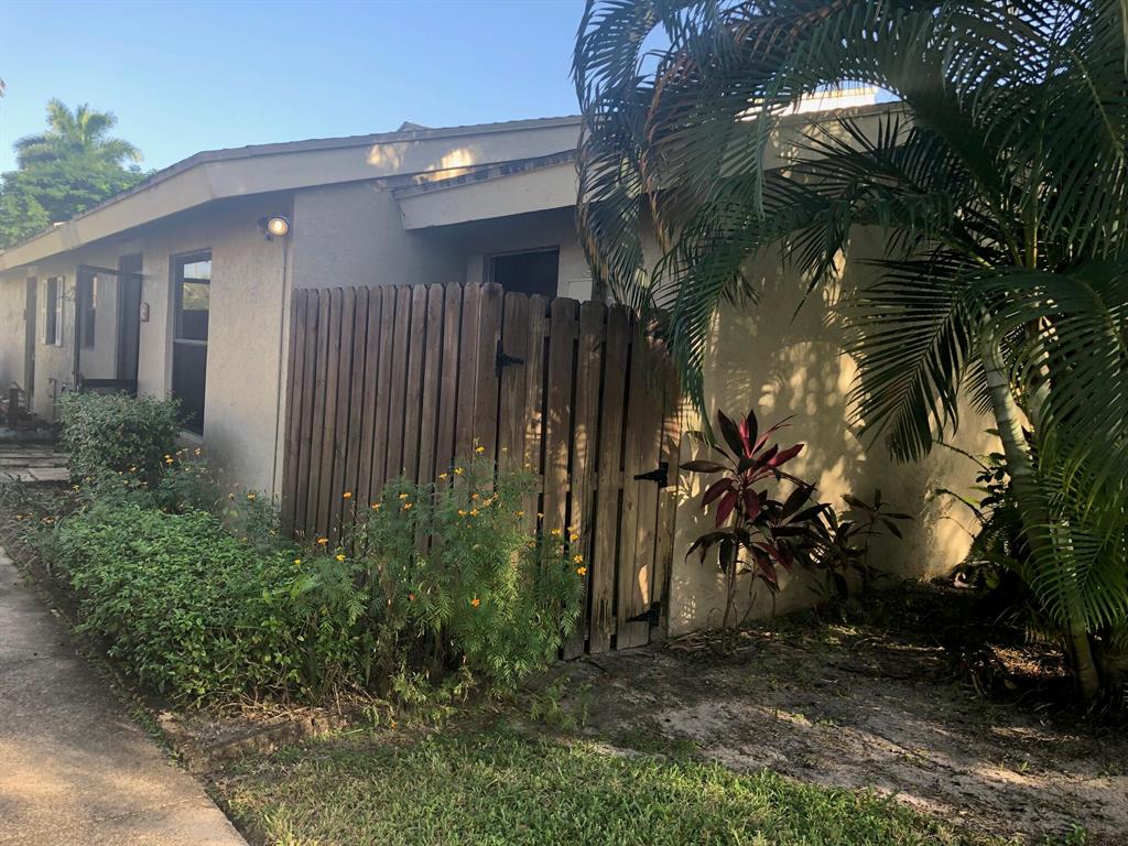 MEADOWS 300 1 - Residential Lease