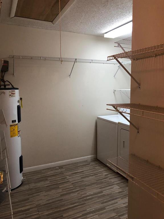 MEADOWS 300 1 - Residential Lease