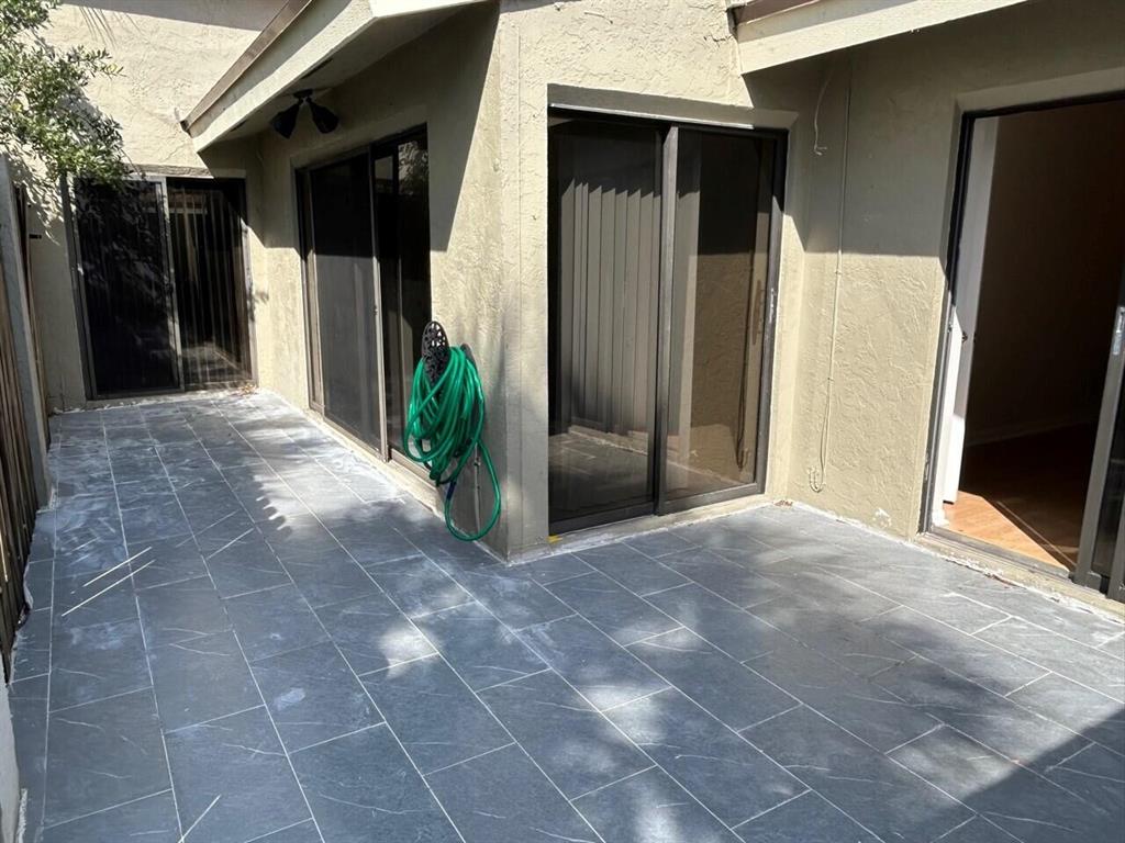 MEADOWS 300 1 - Residential Lease