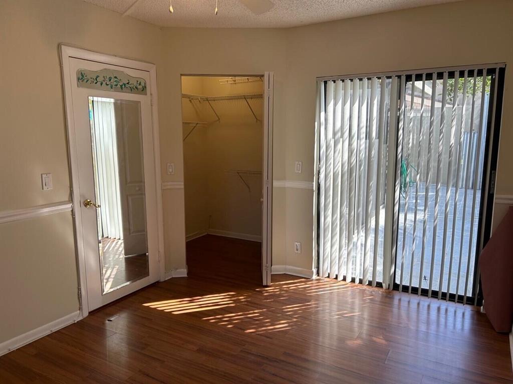 MEADOWS 300 1 - Residential Lease