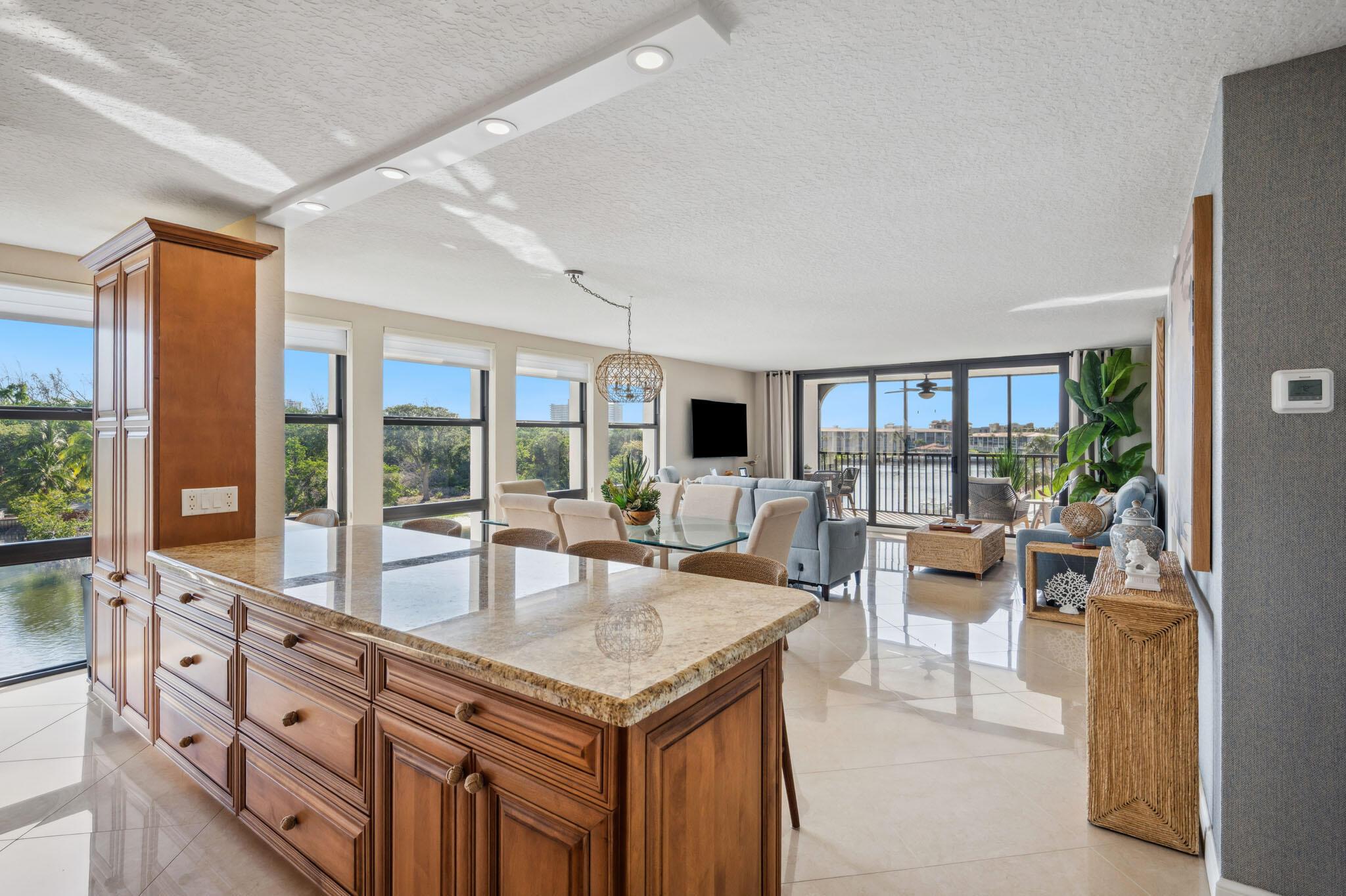 1627 Riverview Road 409