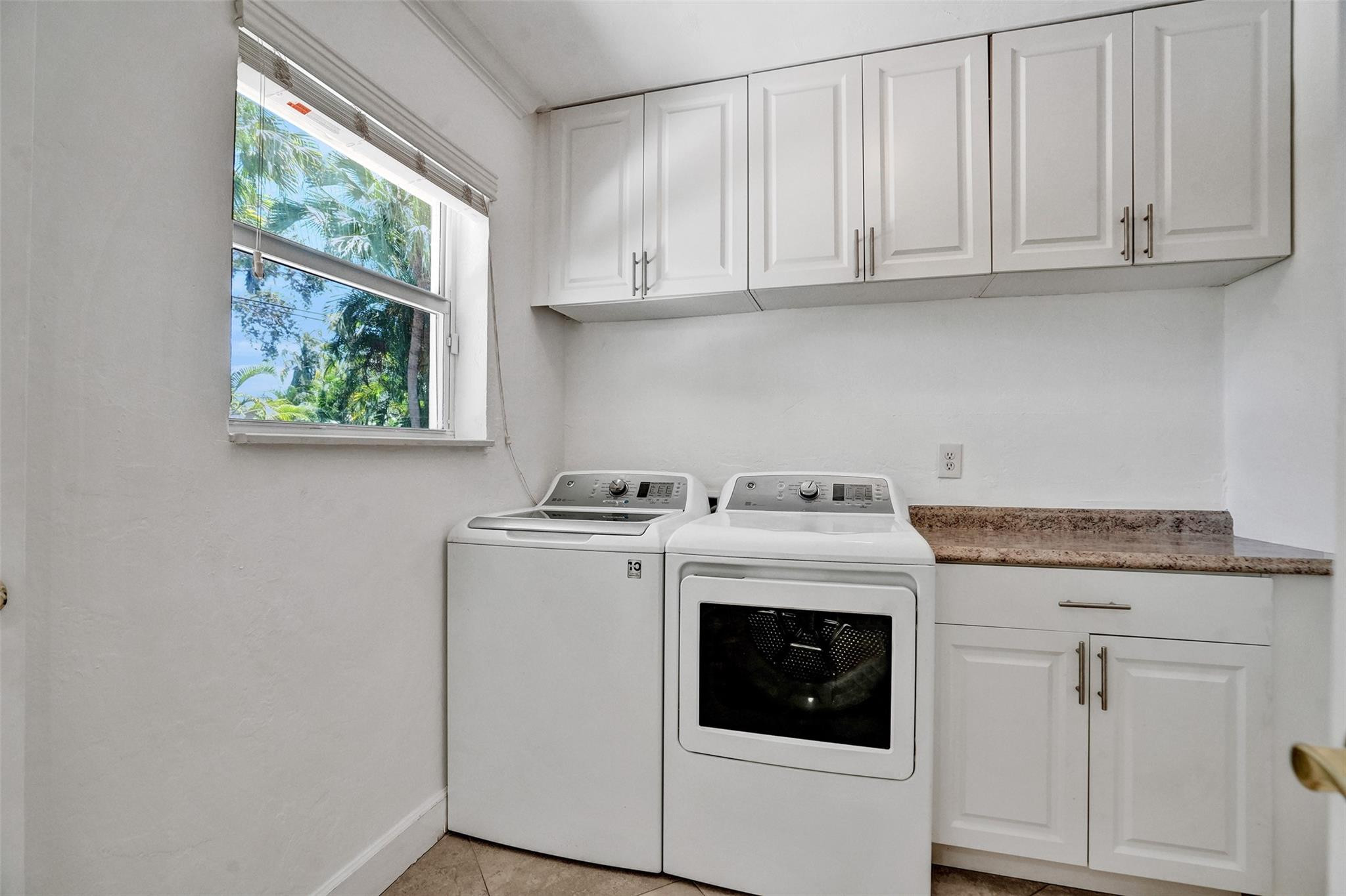 MIDDLE RIVER ESTATES - Residential Lease