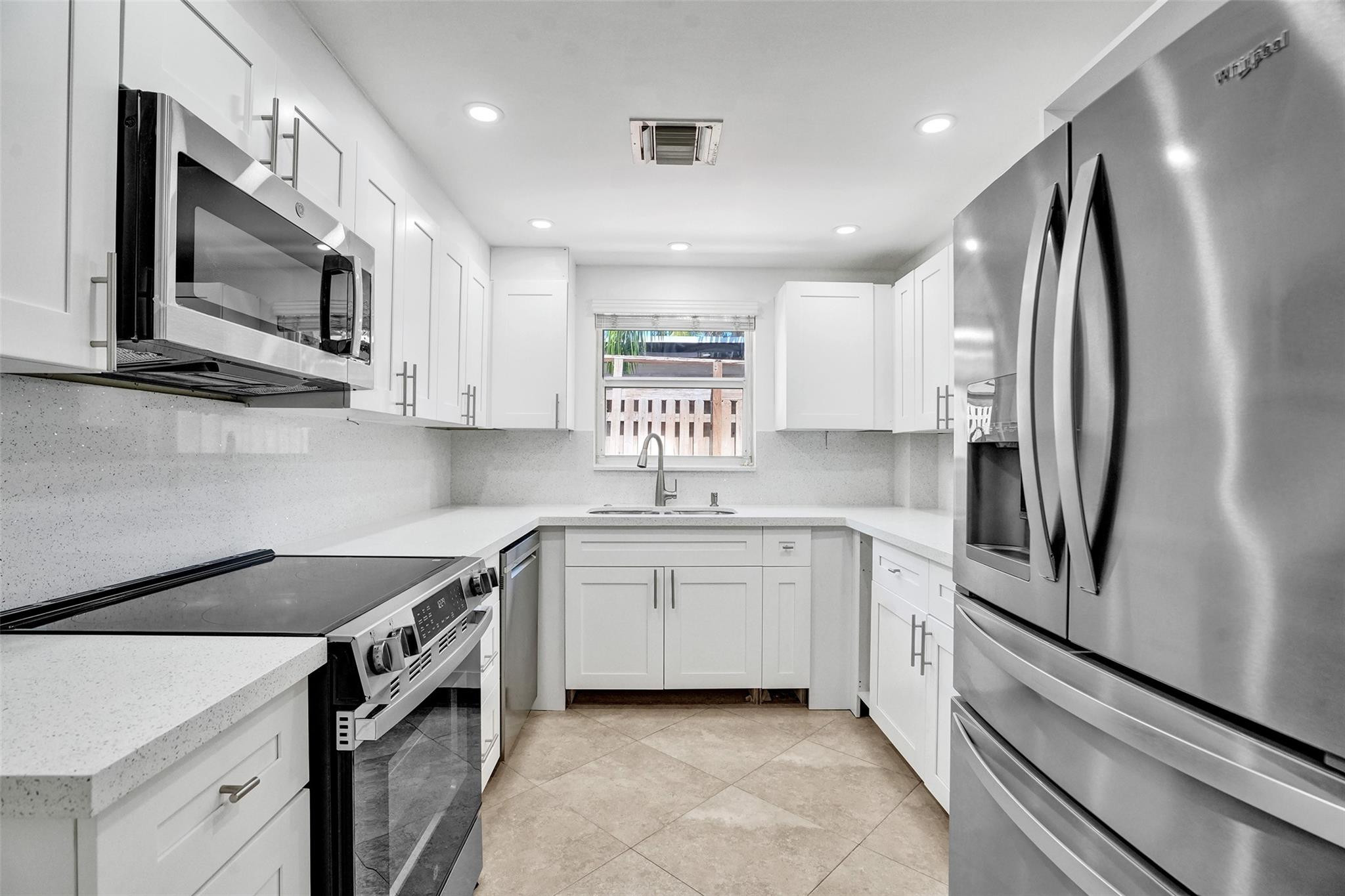 MIDDLE RIVER ESTATES - Residential Lease