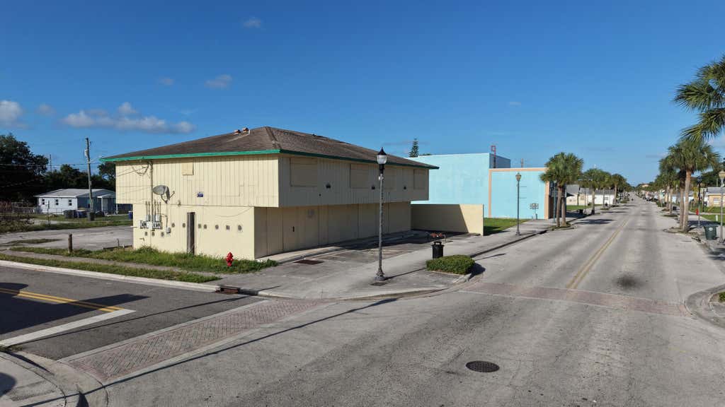 Photo of 1140 Avenue D, Fort Pierce, FL (MLS # B26031669)