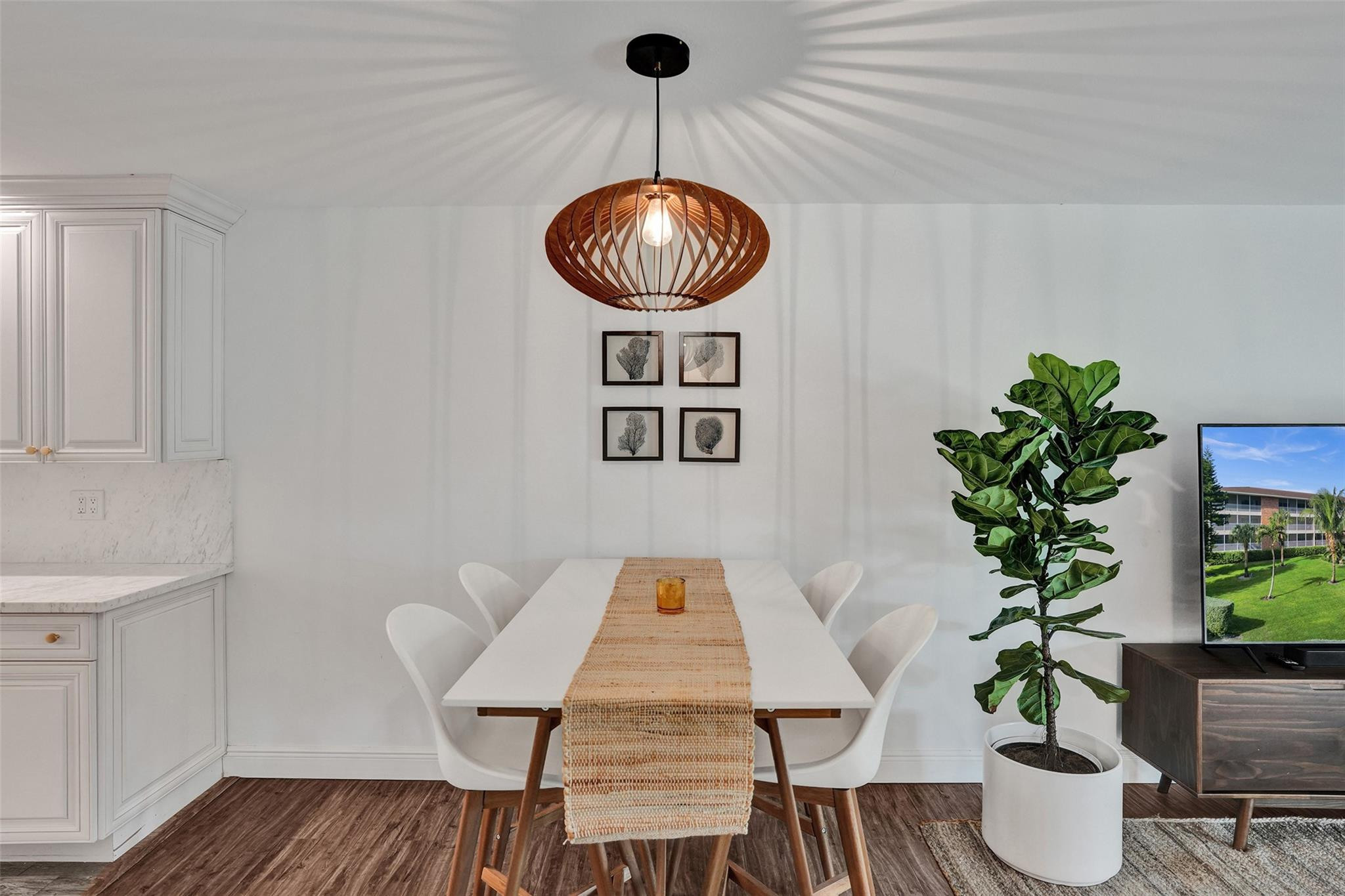 BOCA CAPRI COND APTS - Residential Lease