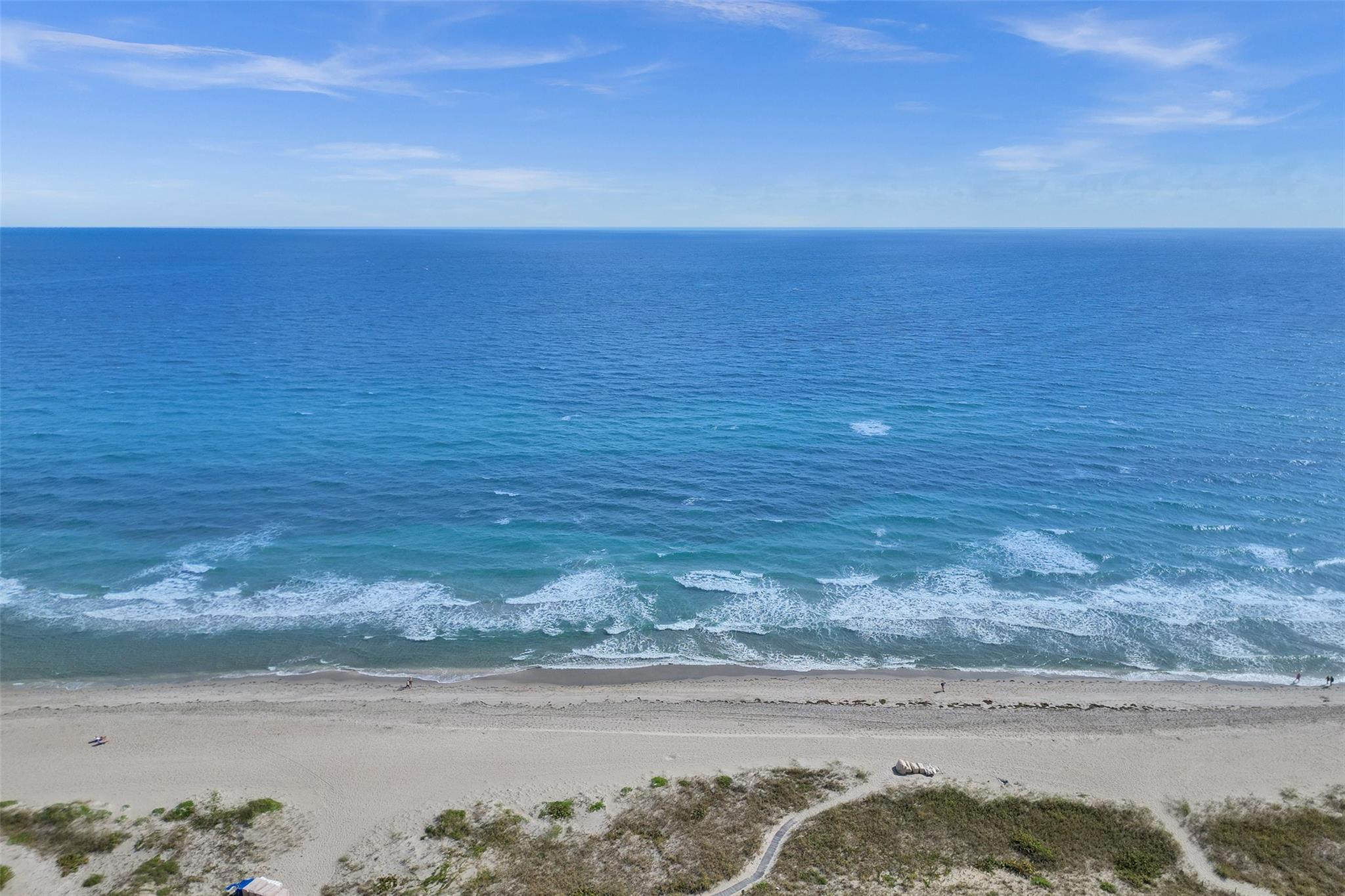 BOCA CAPRI COND APTS - Residential Lease