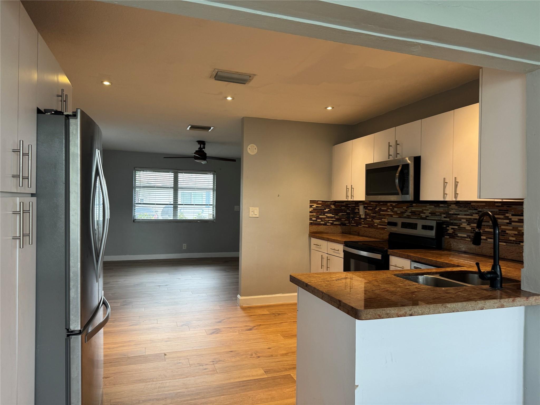 Mainlands Of Tamarac Lake - Residential