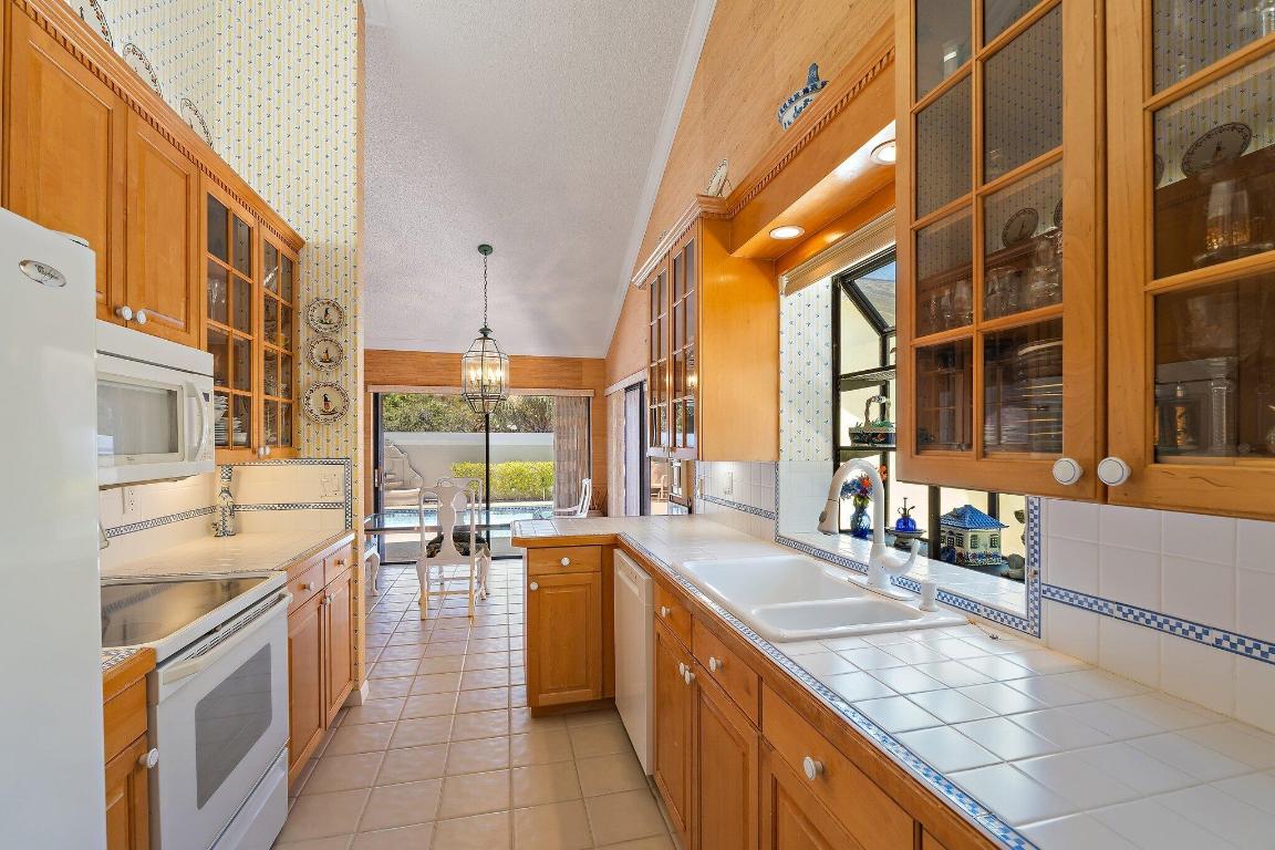 RIDGE AT THE BLUFFS - Residential