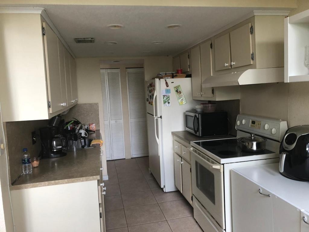 GATE #3 CONDO - Residential