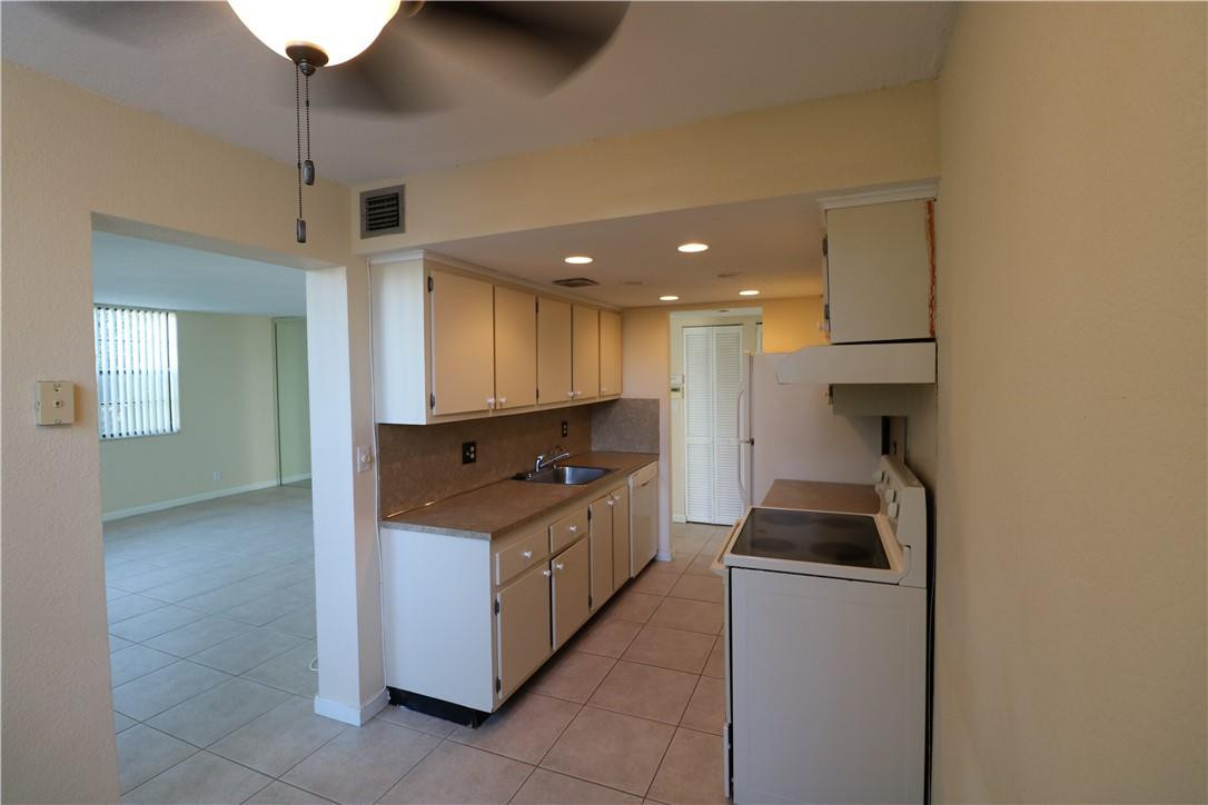 GATE #3 CONDO - Residential