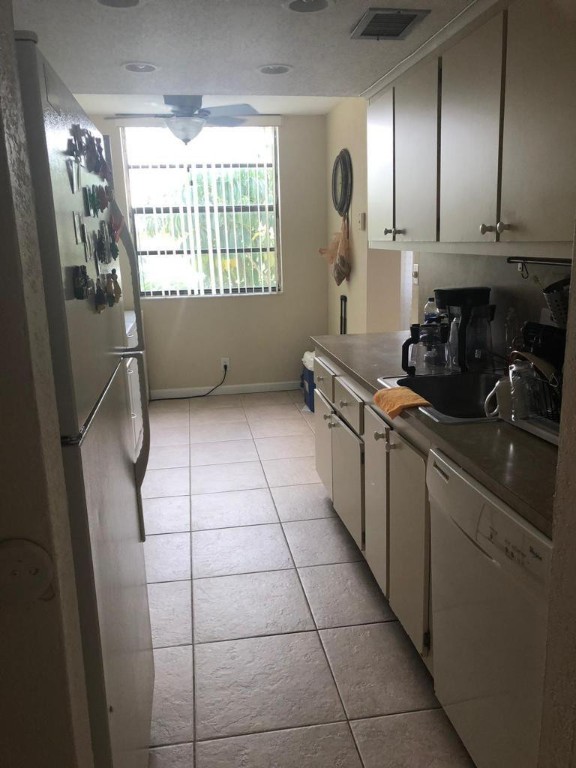 GATE #3 CONDO - Residential