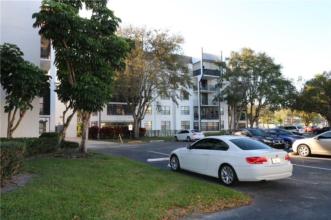 GATE #3 CONDO - Residential