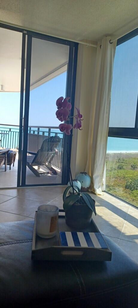 BARCLAY BEACH CLUB PHASE 1, A CONDOMINIUM - Residential Lease