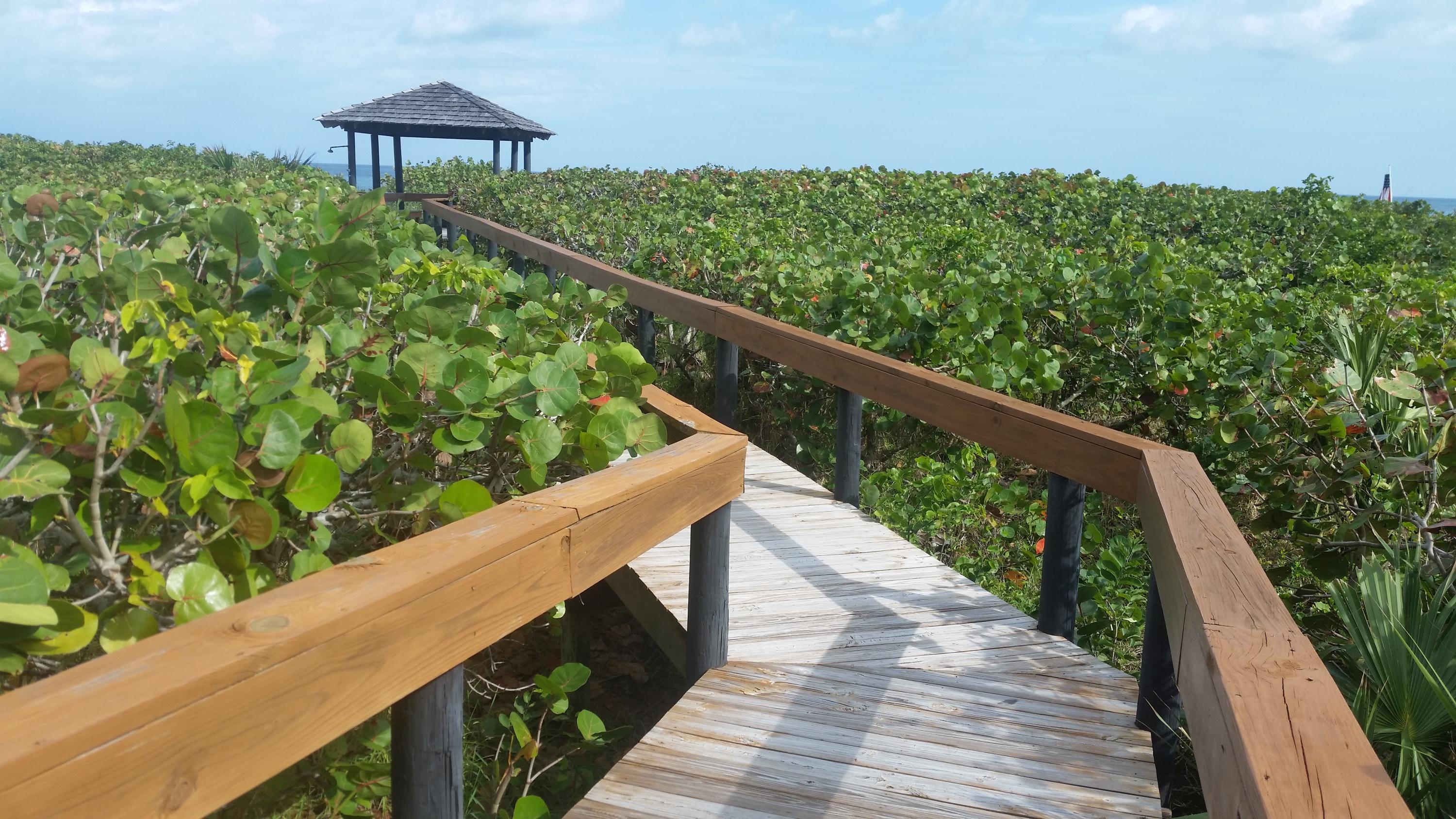 BARCLAY BEACH CLUB PHASE 1, A CONDOMINIUM - Residential Lease