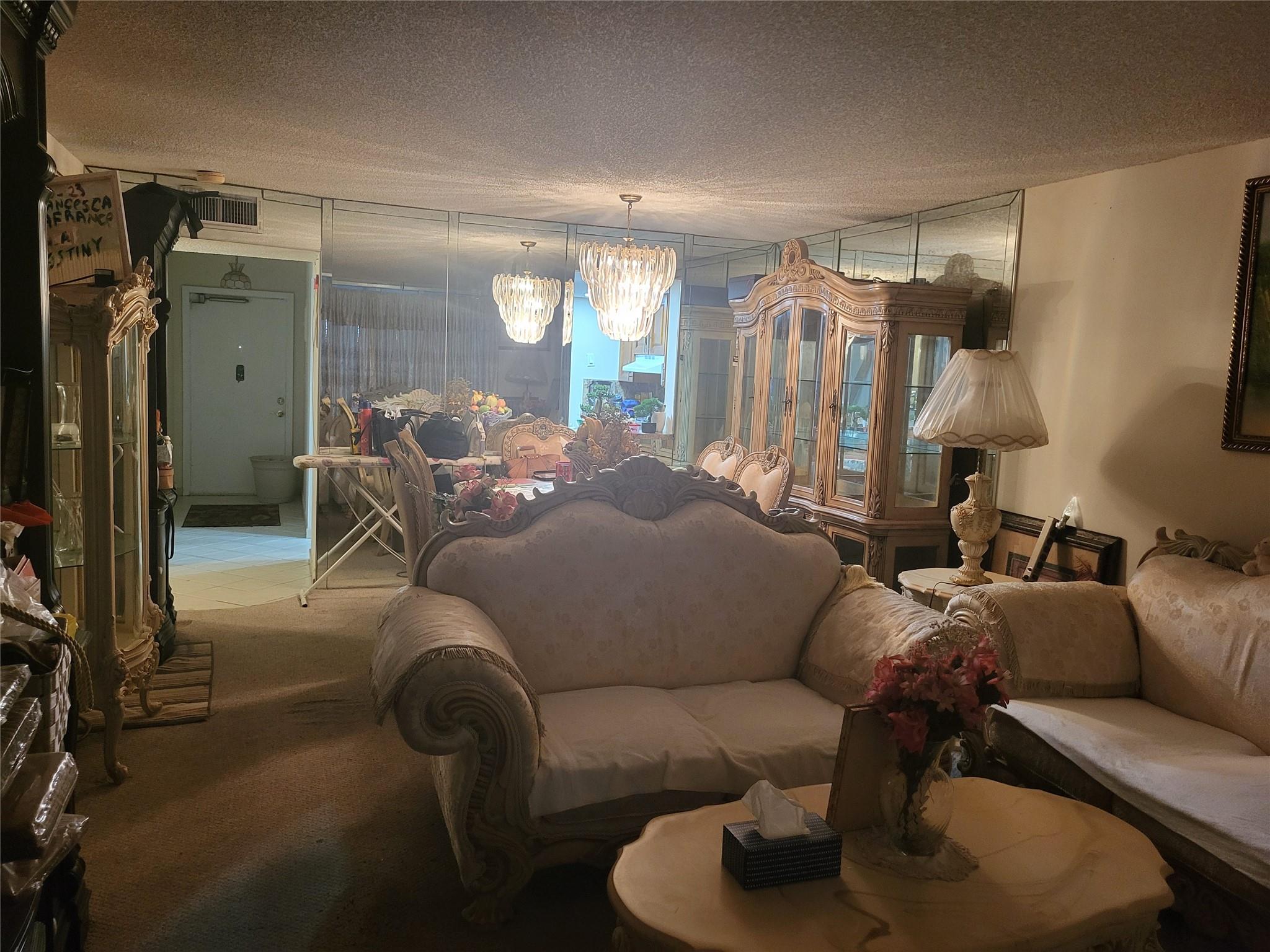 10 OF PALM SPRINGS 2 COND - Residential