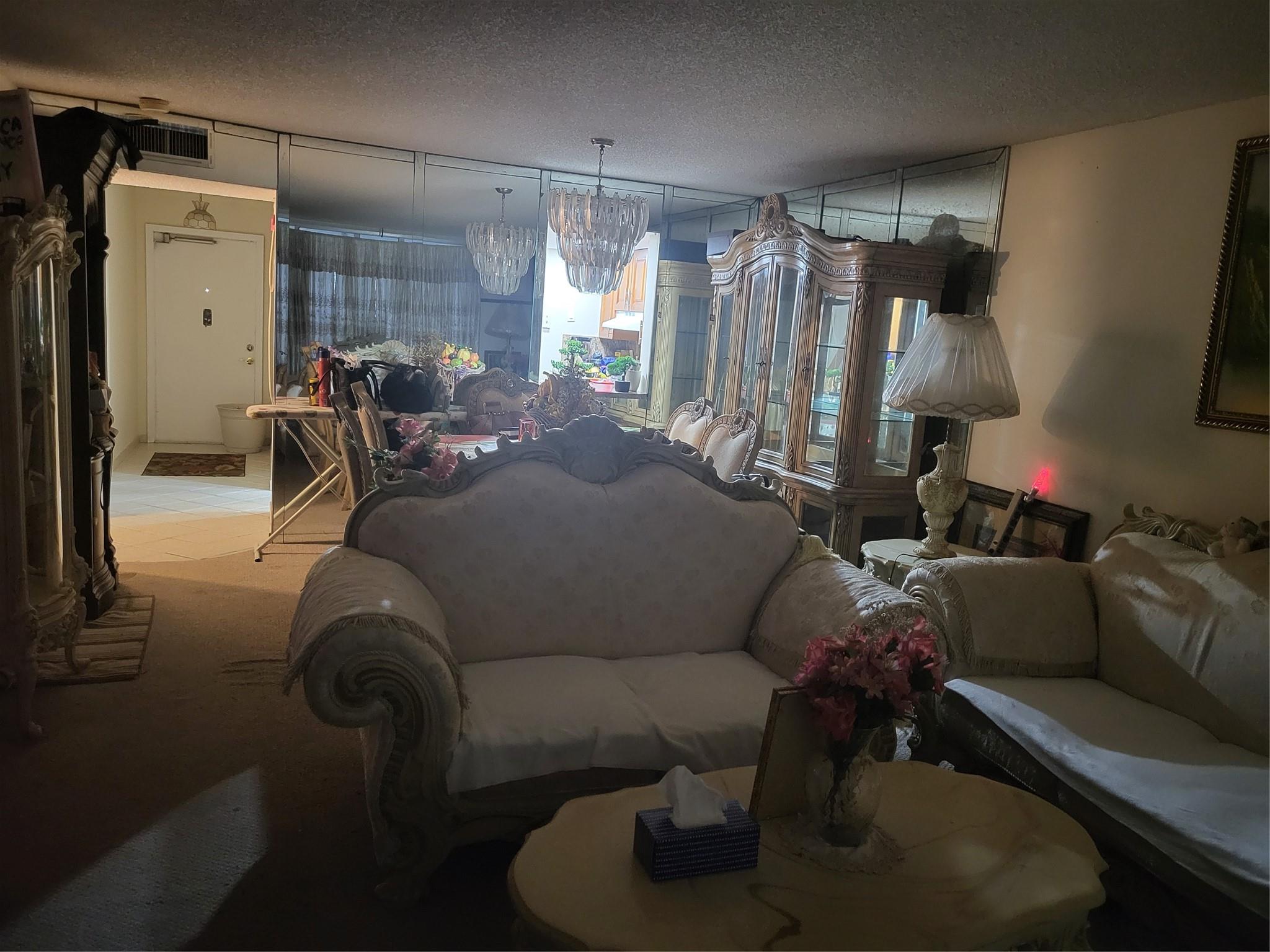 10 OF PALM SPRINGS 2 COND - Residential