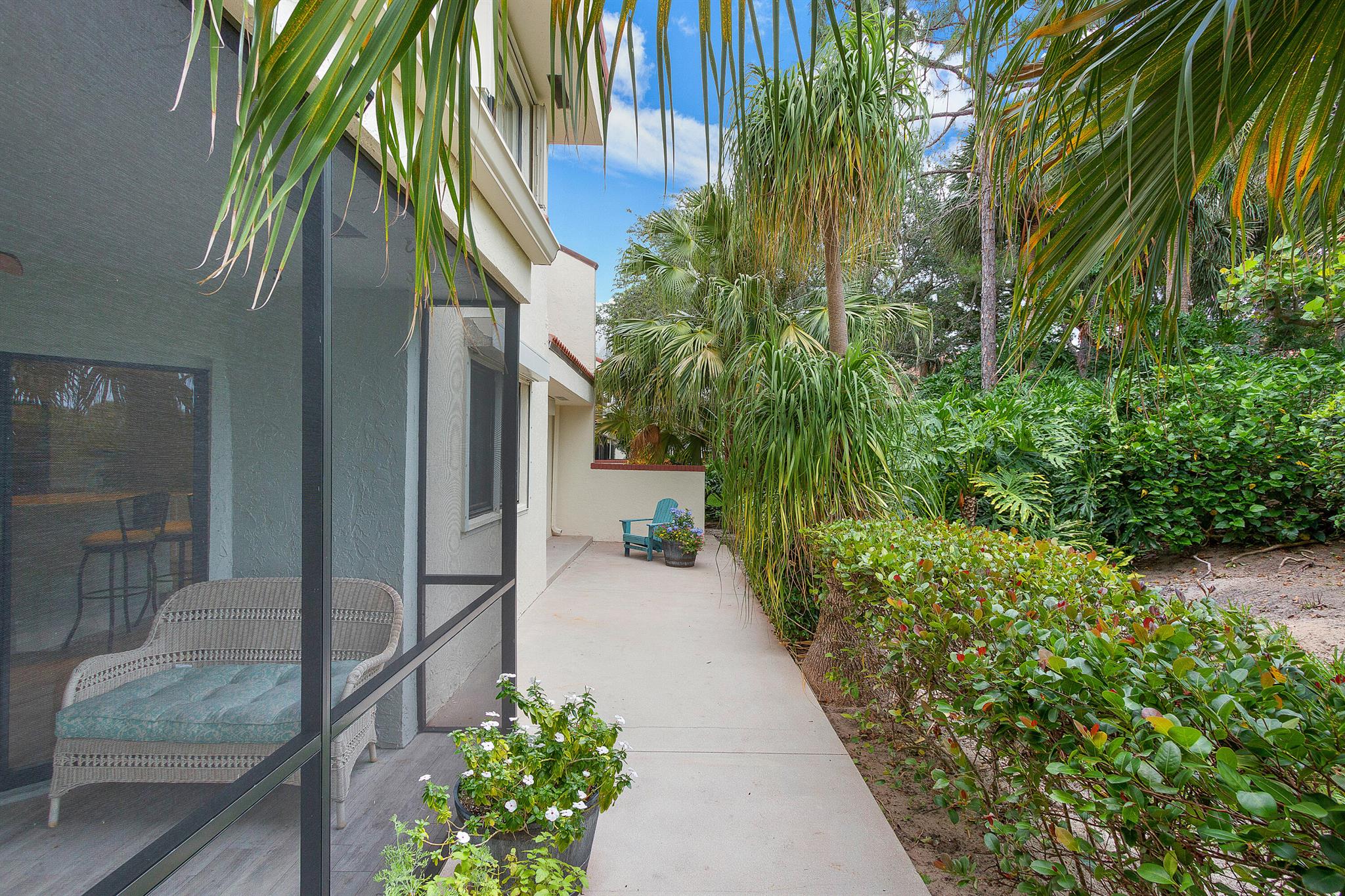 SEA OATS OF JUNO BEACH CO - Residential Lease