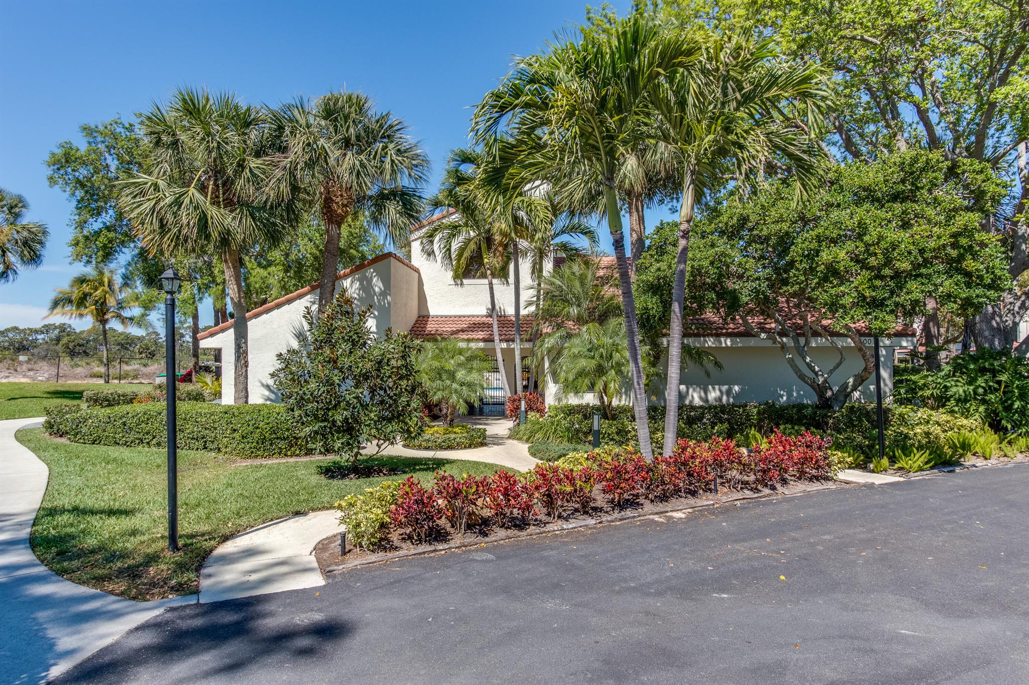 SEA OATS OF JUNO BEACH CO - Residential Lease