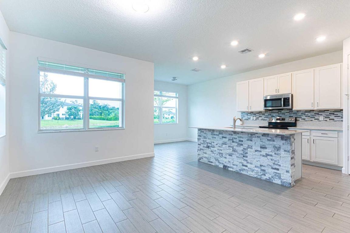 ANDALUCIA PUD PLAT 6 - Residential