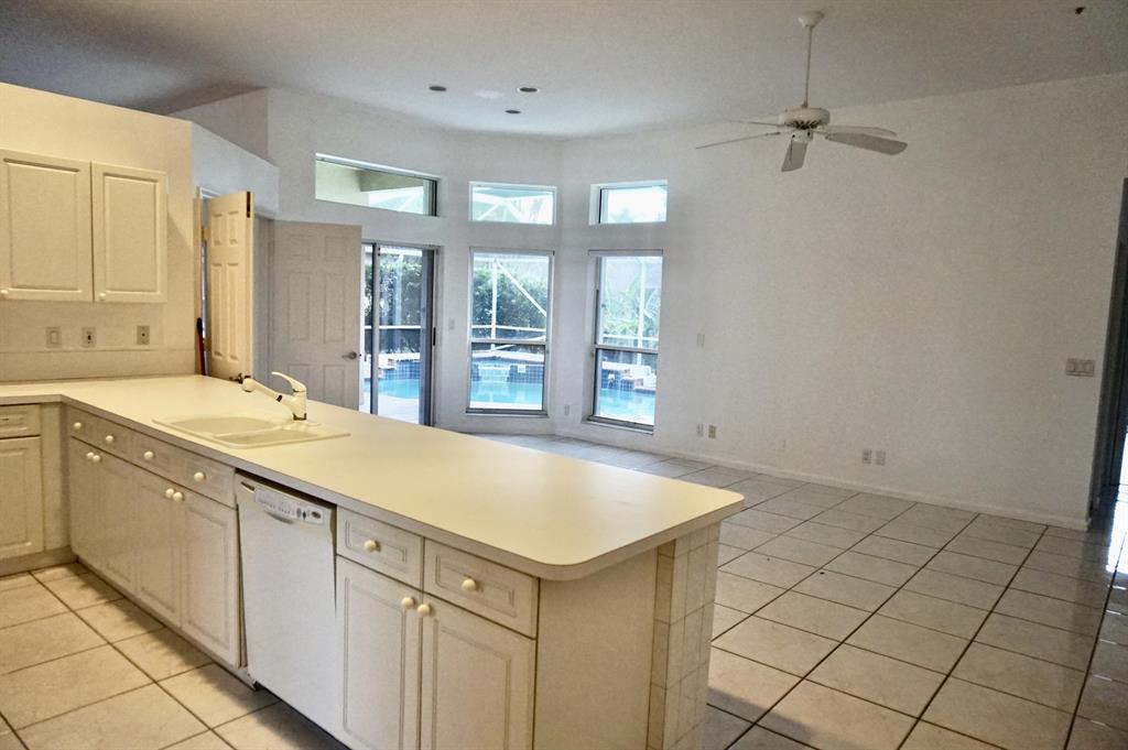 BOYNTON WATERS - Residential