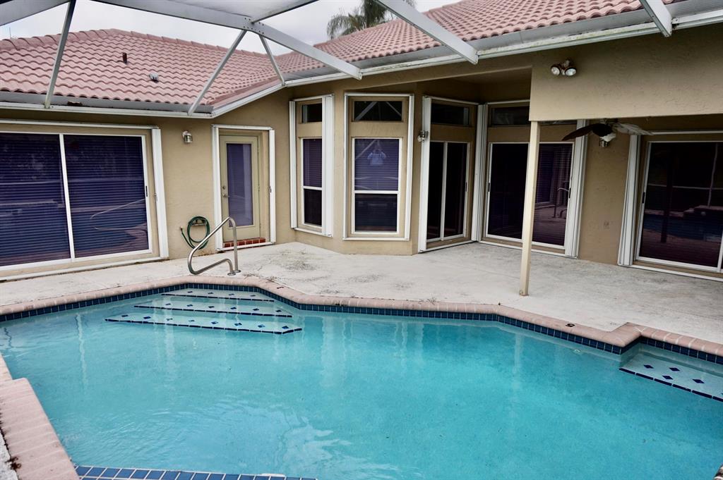 BOYNTON WATERS - Residential