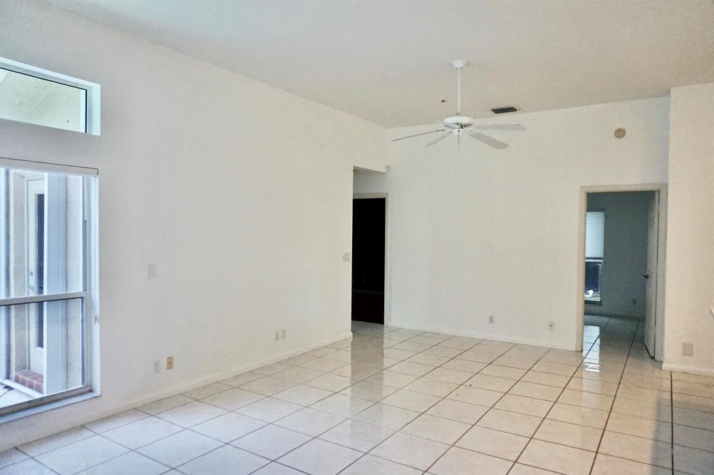 BOYNTON WATERS - Residential