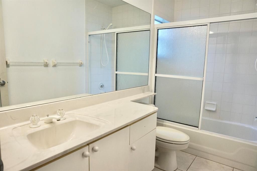 BOYNTON WATERS - Residential