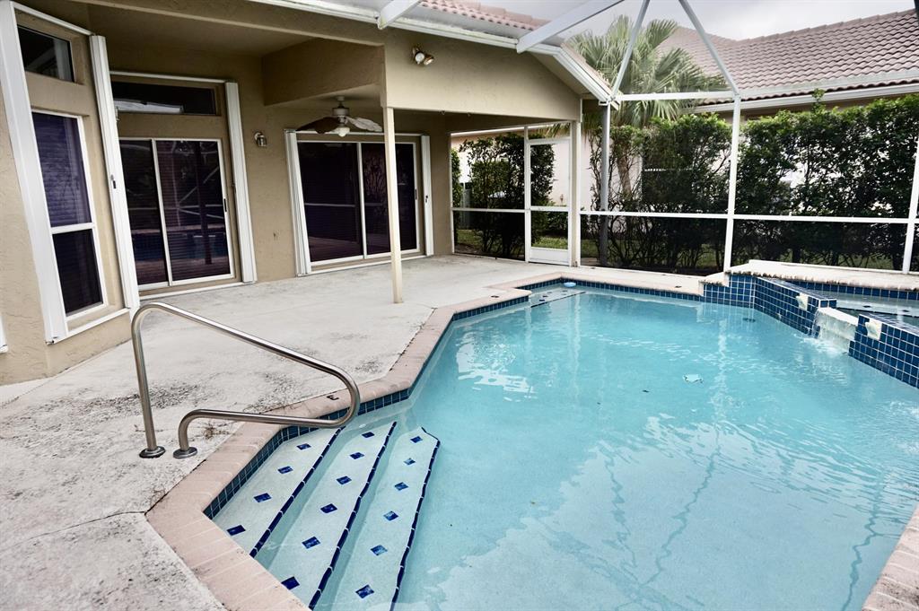 BOYNTON WATERS - Residential