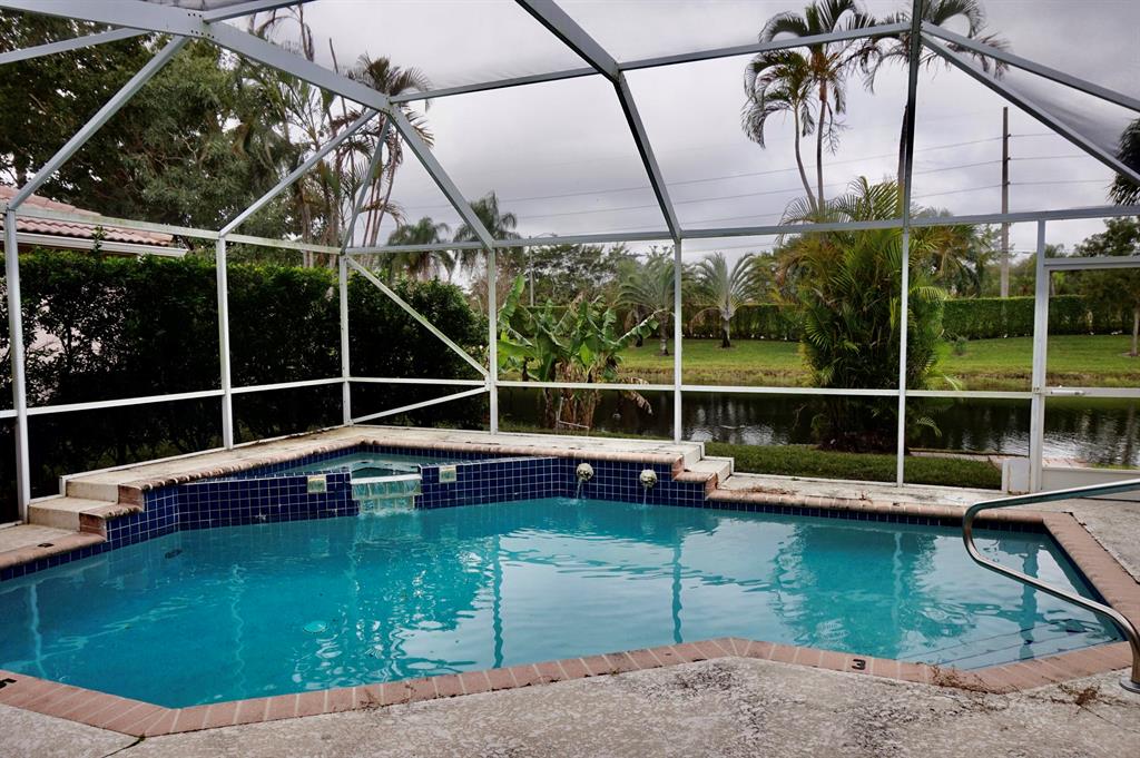 BOYNTON WATERS - Residential