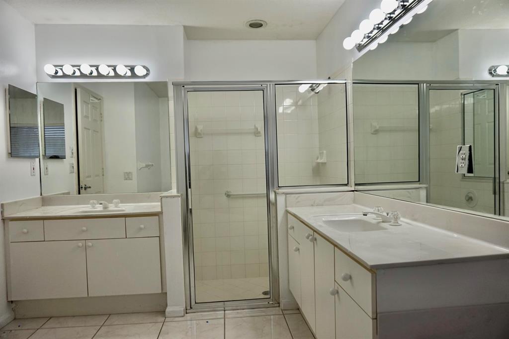 BOYNTON WATERS - Residential