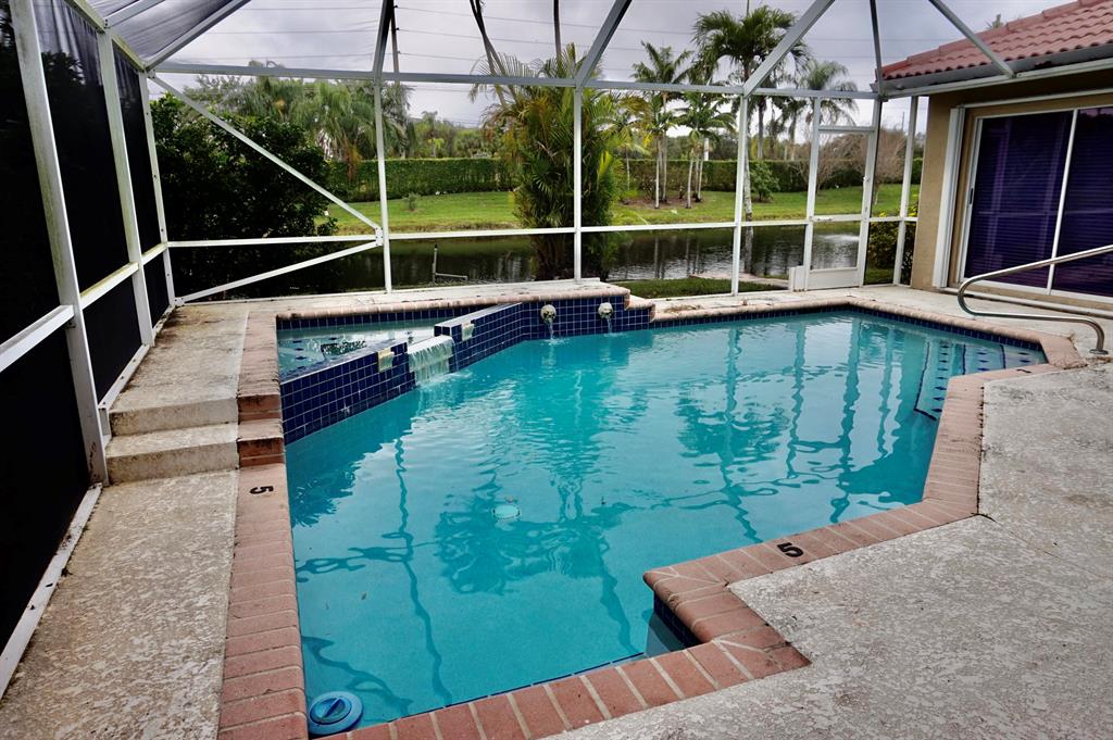 BOYNTON WATERS - Residential