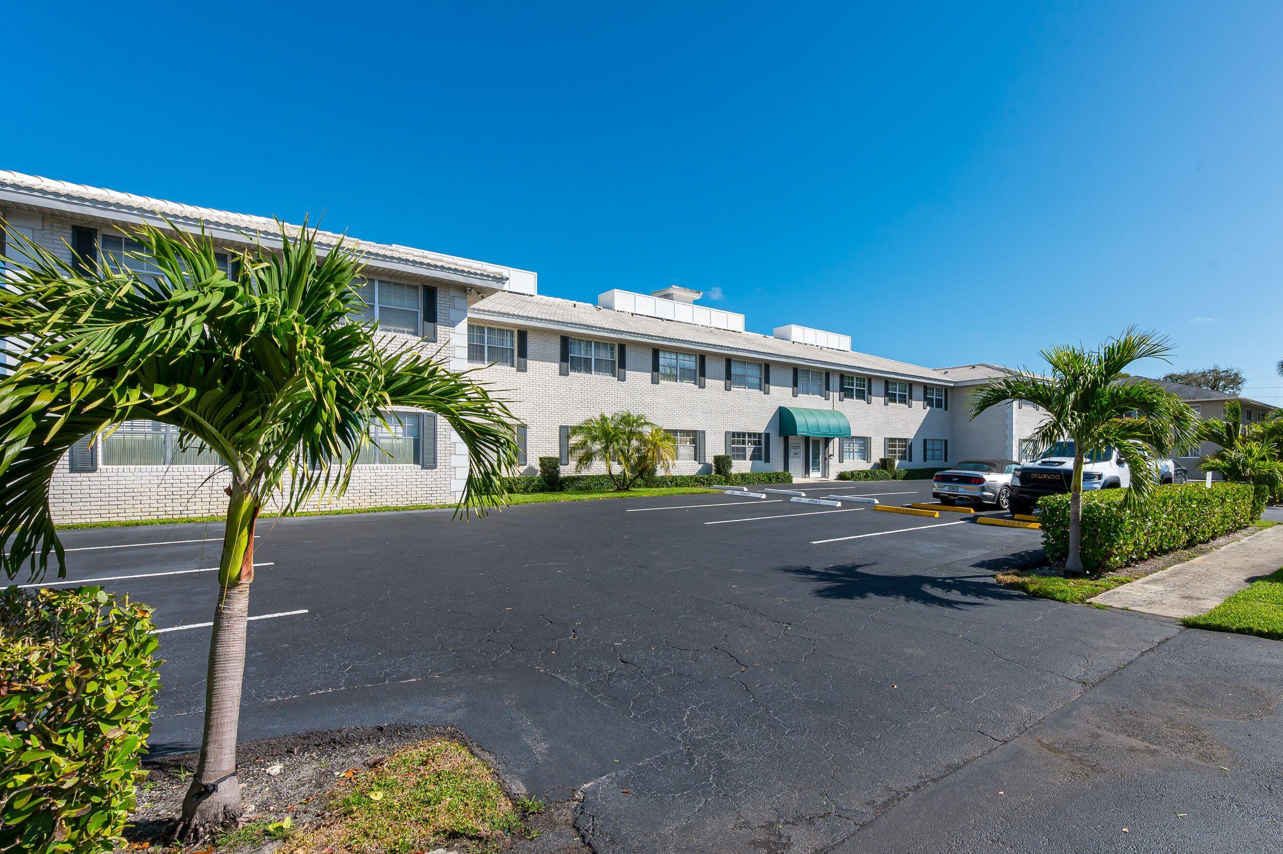 GOLDEN ARROW CONDO - Residential