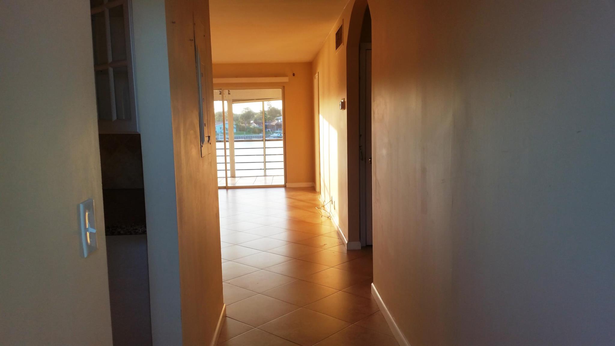 531 W Kalmia Drive 10