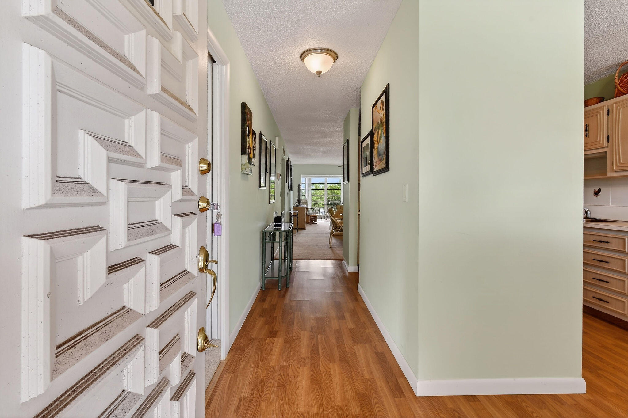 Properties 13837 Via Flora E