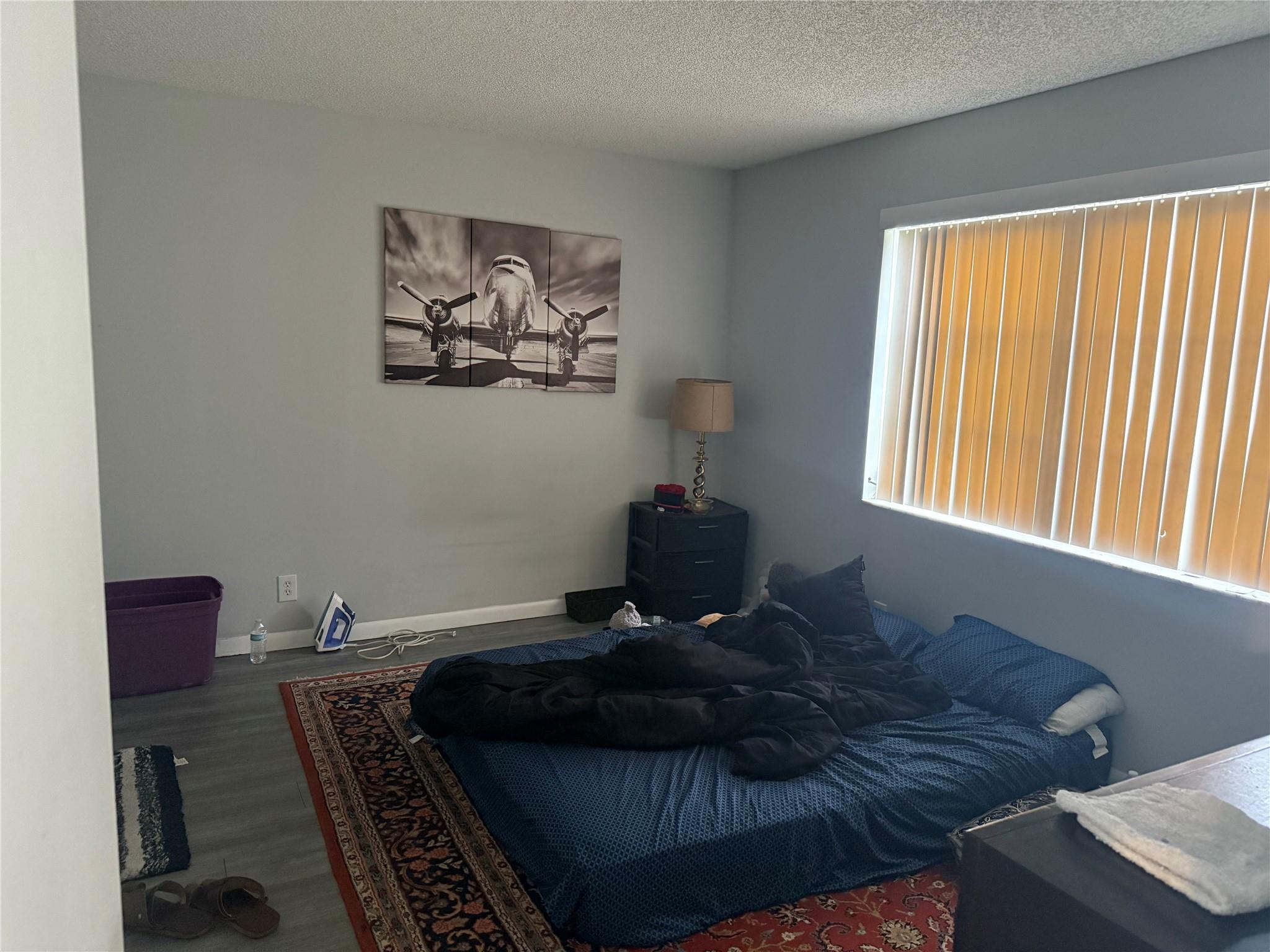 Lakeshore at university - Residential